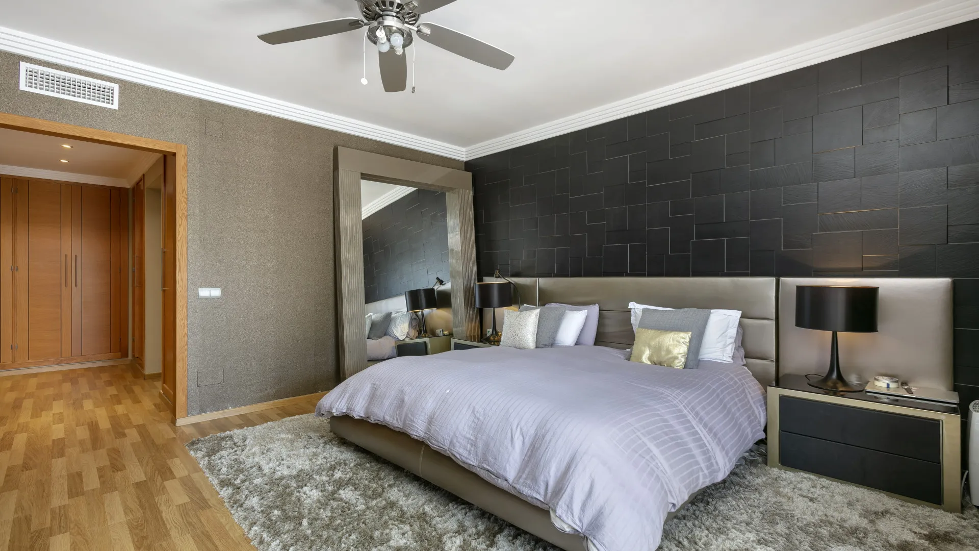Monte Paraiso 4 bedrooms apartment for sale