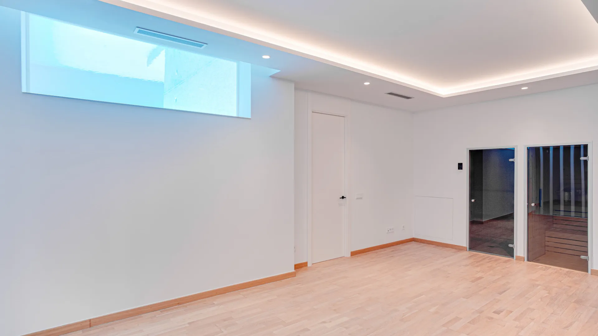 Marbella Golden Mile 4 bedrooms villa for sale