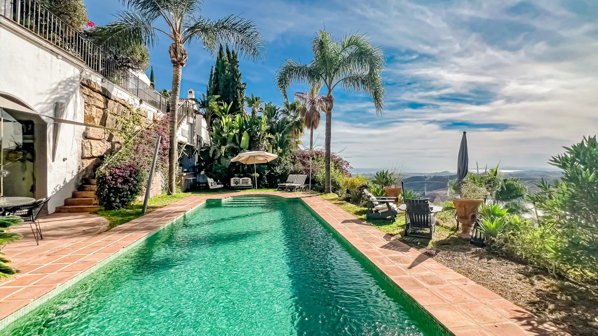 Comprar villa de 4 dormitorios en Sierra Blanca Country Club