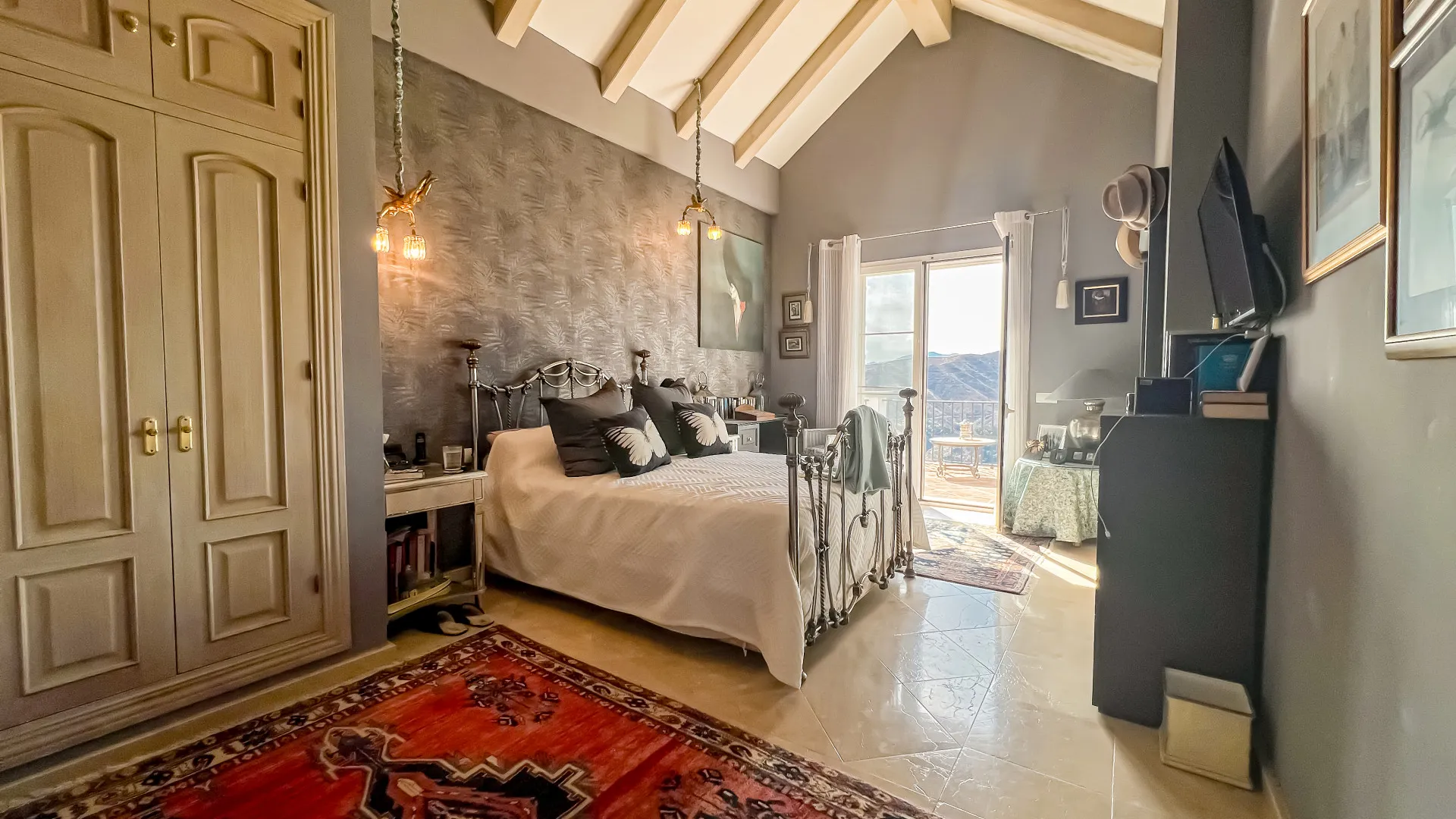 Comprar villa de 4 dormitorios en Sierra Blanca Country Club