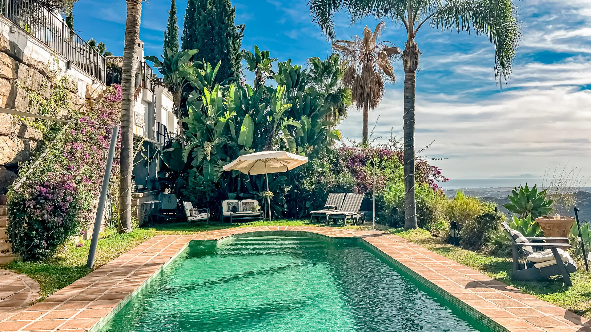 Comprar villa de 4 dormitorios en Sierra Blanca Country Club