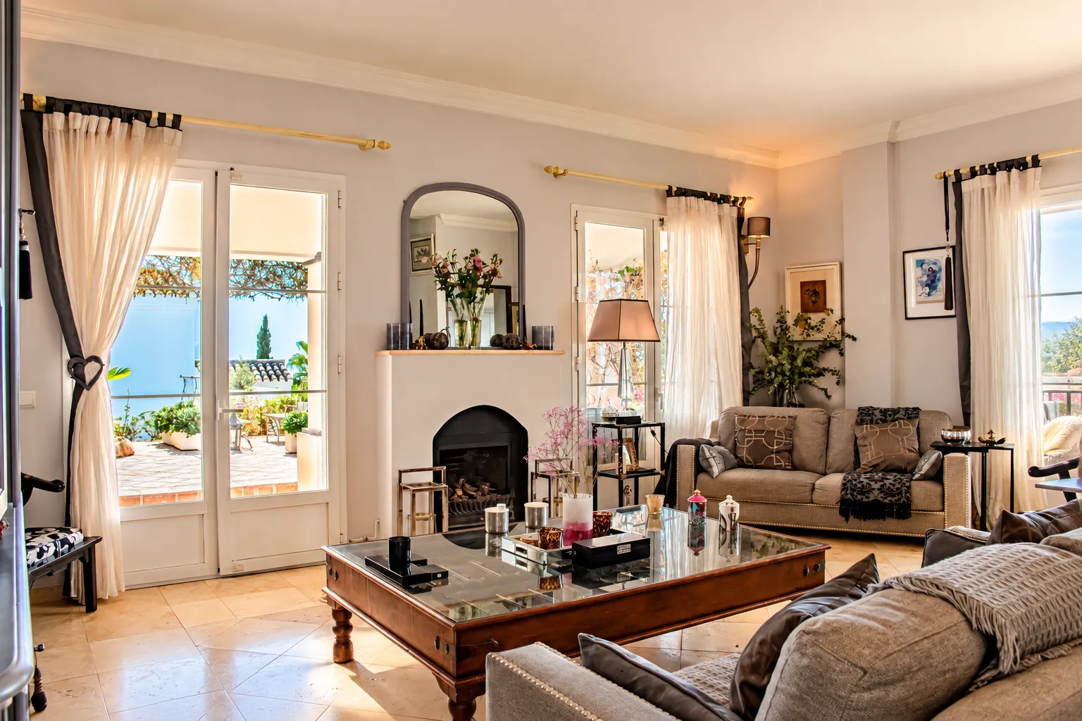 Comprar villa de 4 dormitorios en Sierra Blanca Country Club
