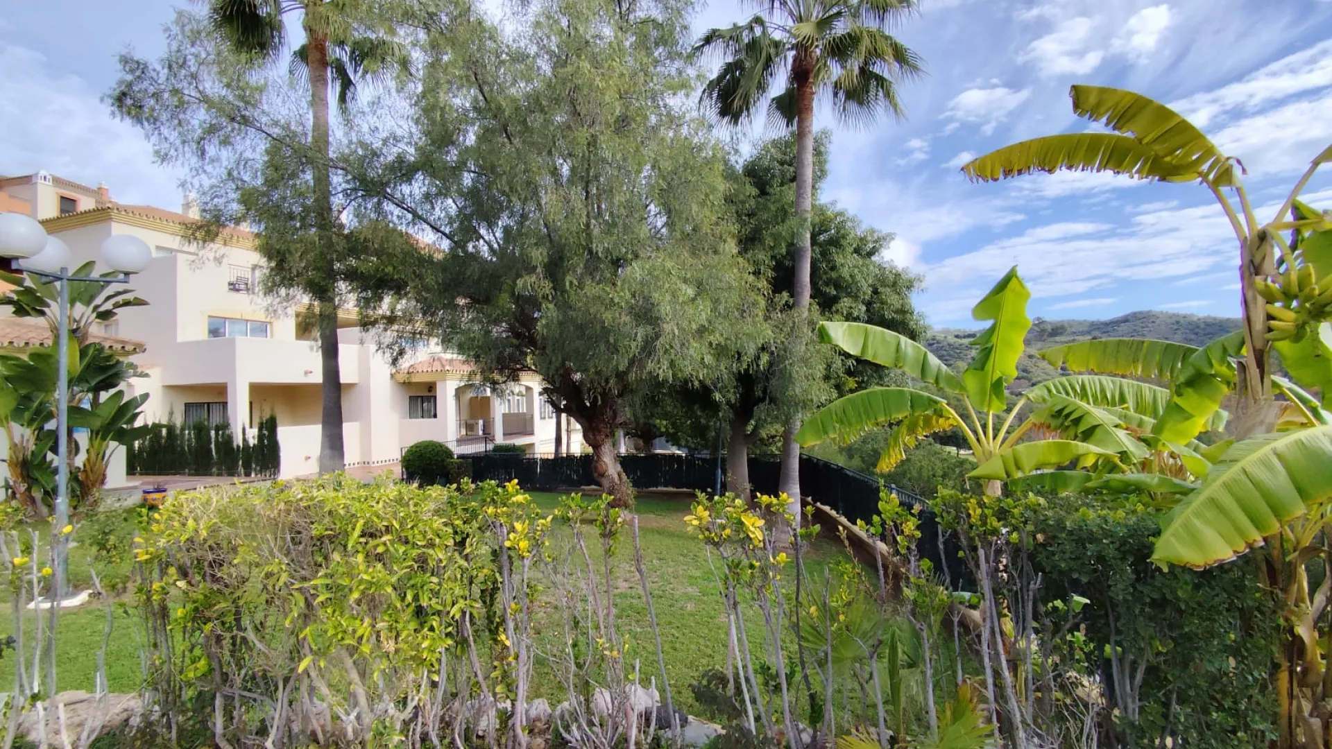 Se vende duplex con 3 dormitorios en Santa Maria Golf