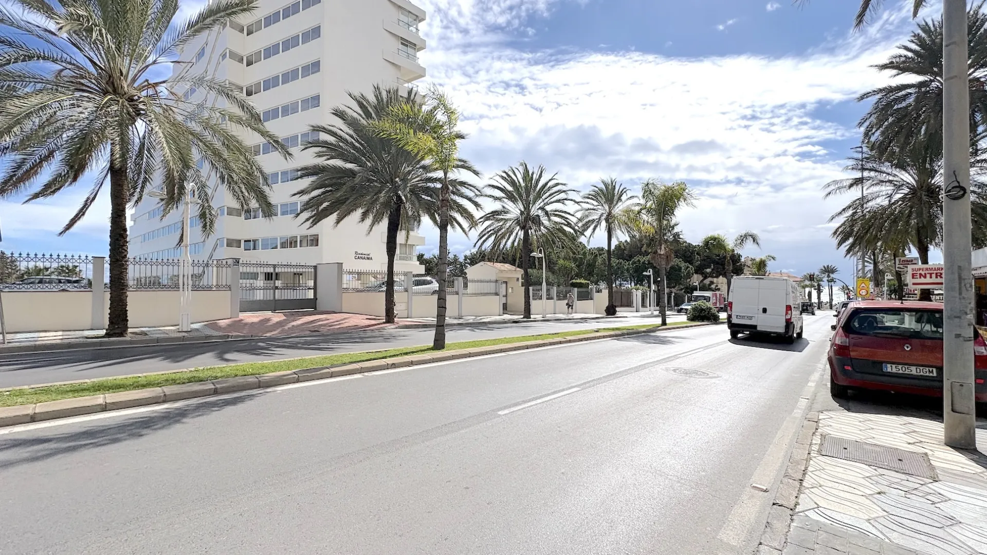 Puerto Marina, local comercial en venta