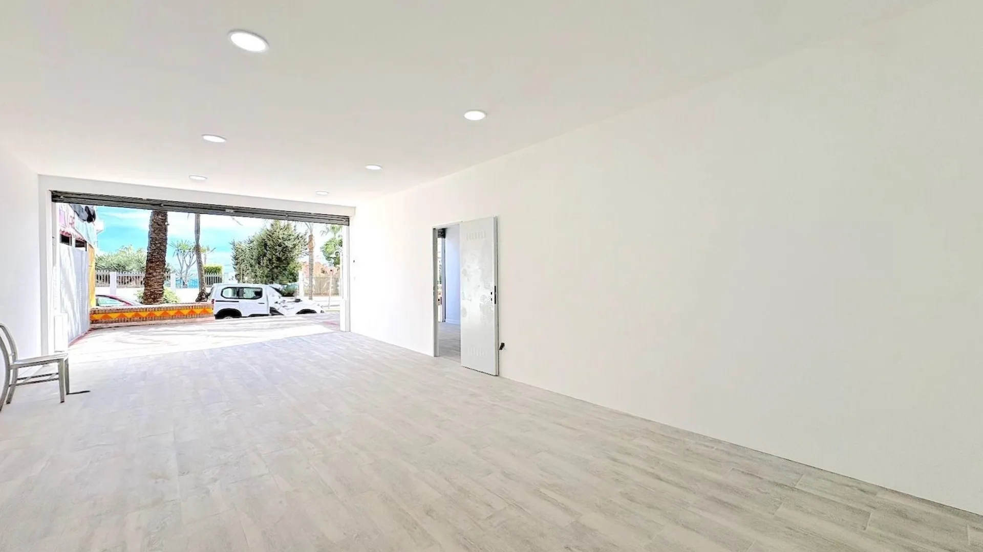 Puerto Marina, local comercial en venta