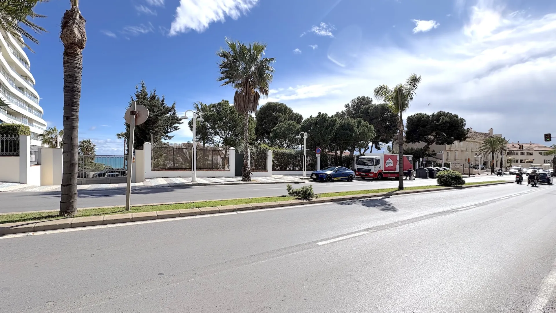 Puerto Marina, local comercial en venta