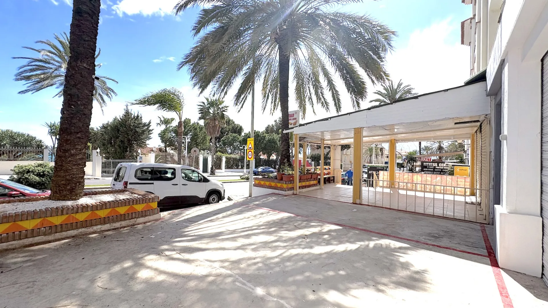 Puerto Marina, local comercial en venta