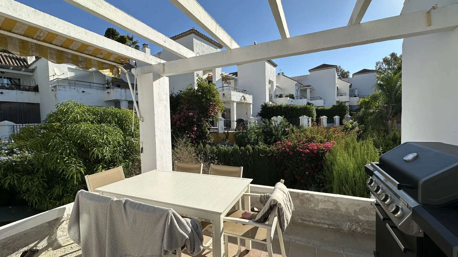 Aloha, apartamento en venta con 2 dormitorios