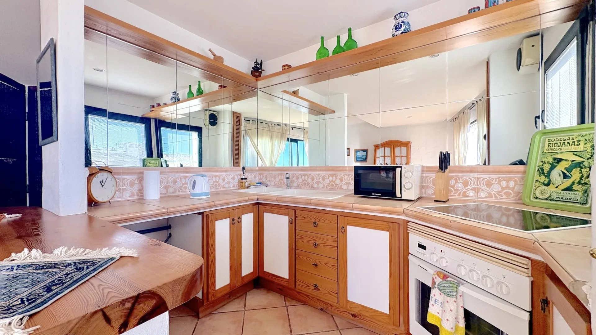 Comprar apartamento de 2 dormitorios en Marbella - Puerto Banus