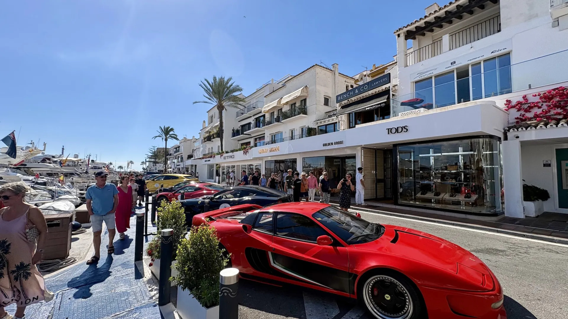 Comprar apartamento de 2 dormitorios en Marbella - Puerto Banus
