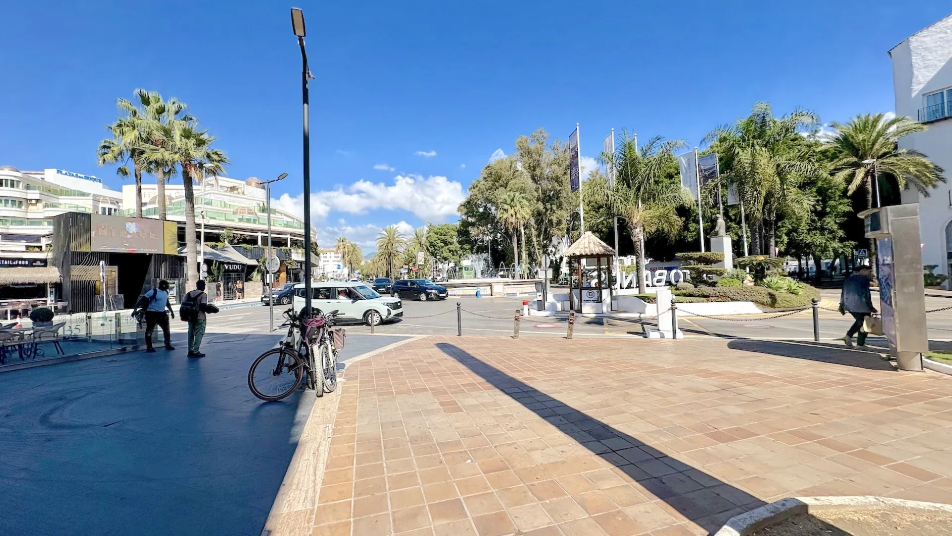Apartamento de 3 dormitorios en venta en Marbella - Puerto Banus