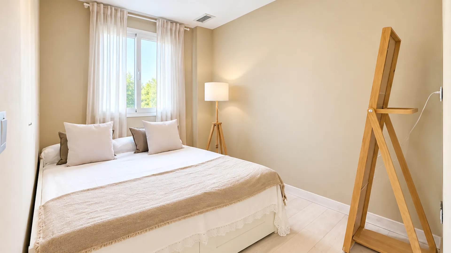 Apartamento de 3 dormitorios en venta en Marbella - Puerto Banus
