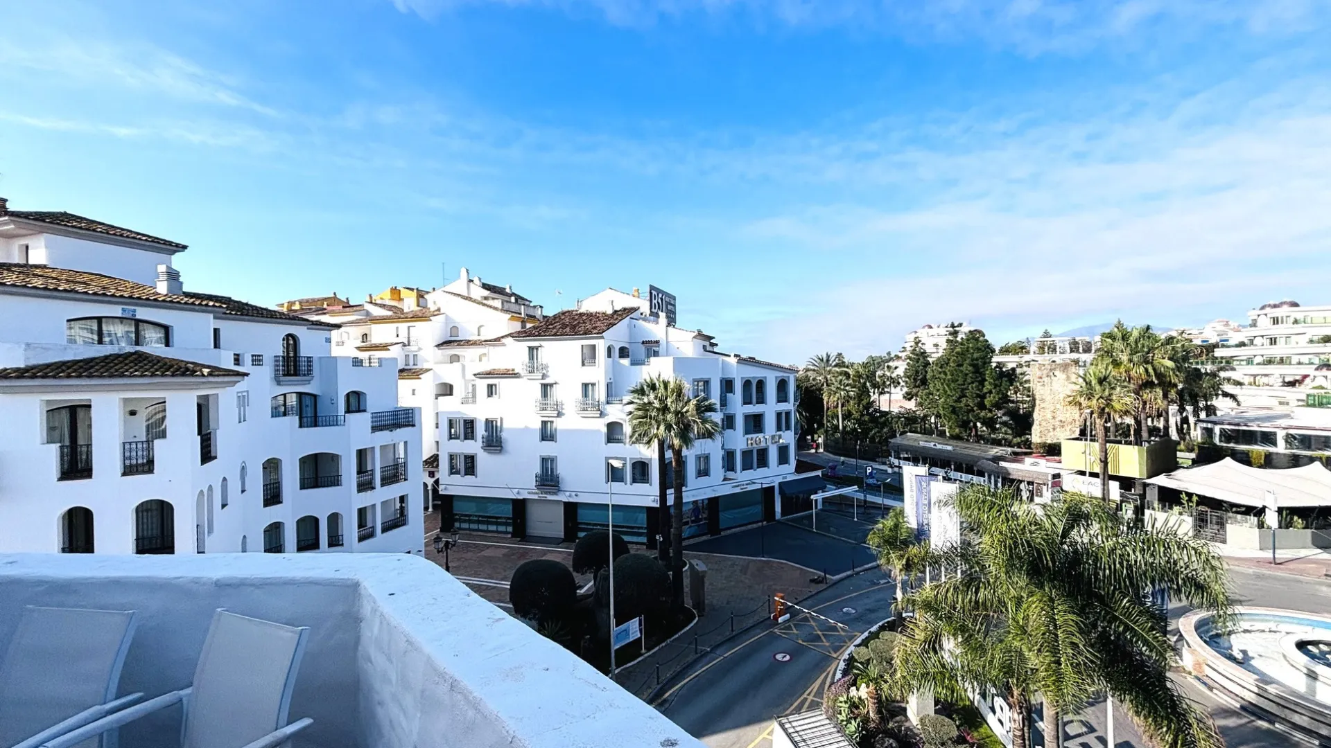 Apartamento de 3 dormitorios en venta en Marbella - Puerto Banus