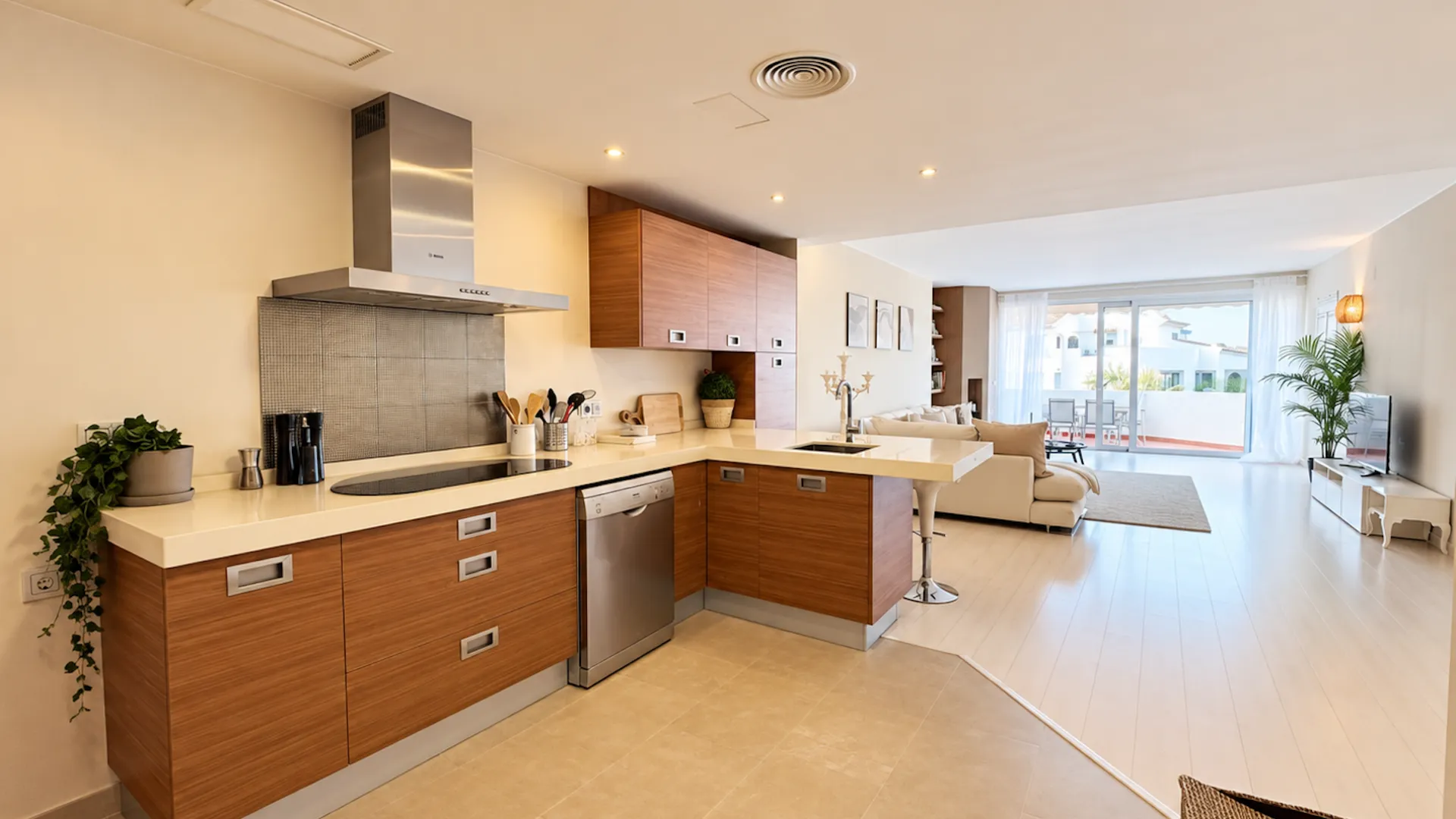 Apartamento de 3 dormitorios en venta en Marbella - Puerto Banus