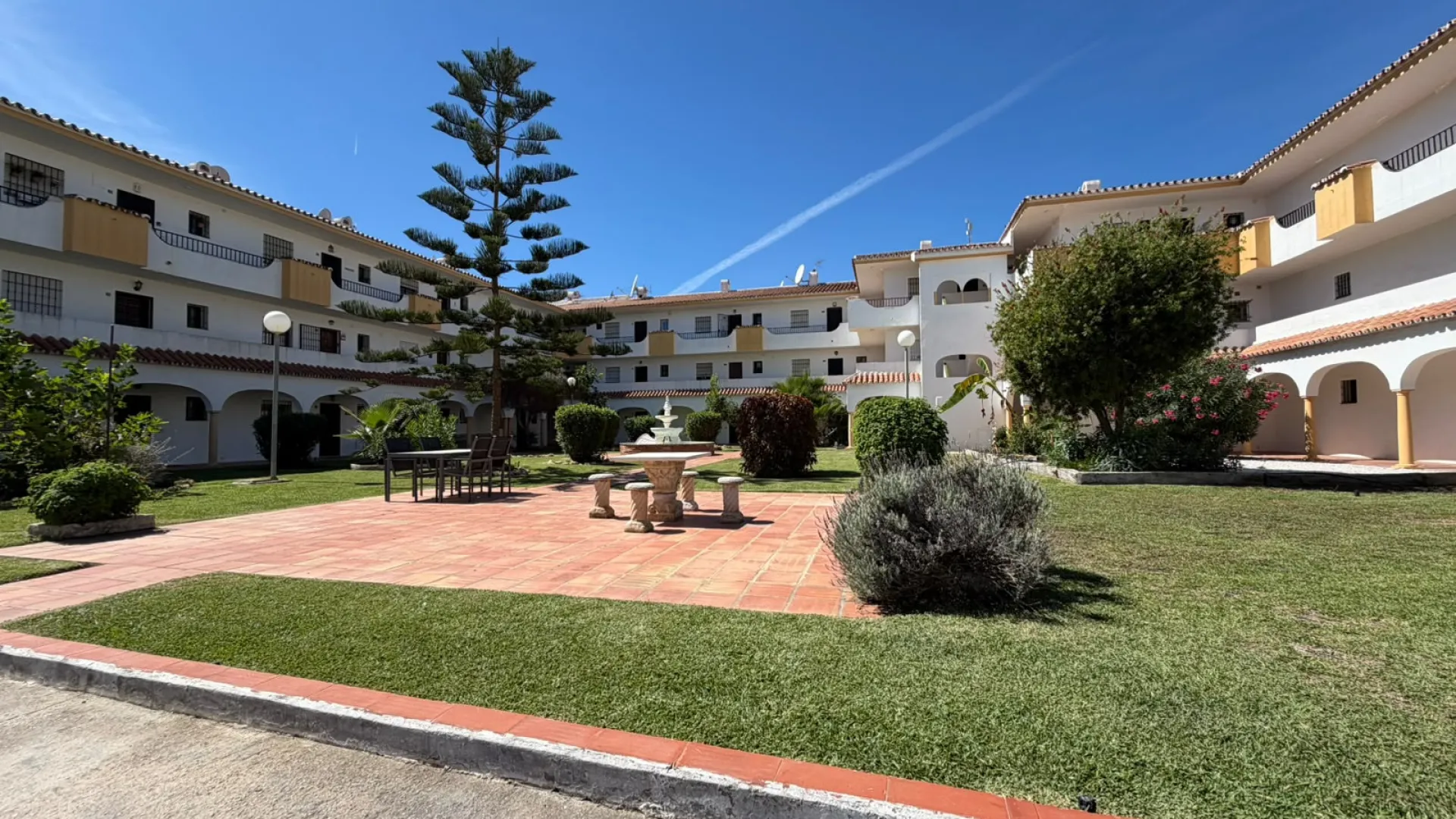 El Faro apartment for sale