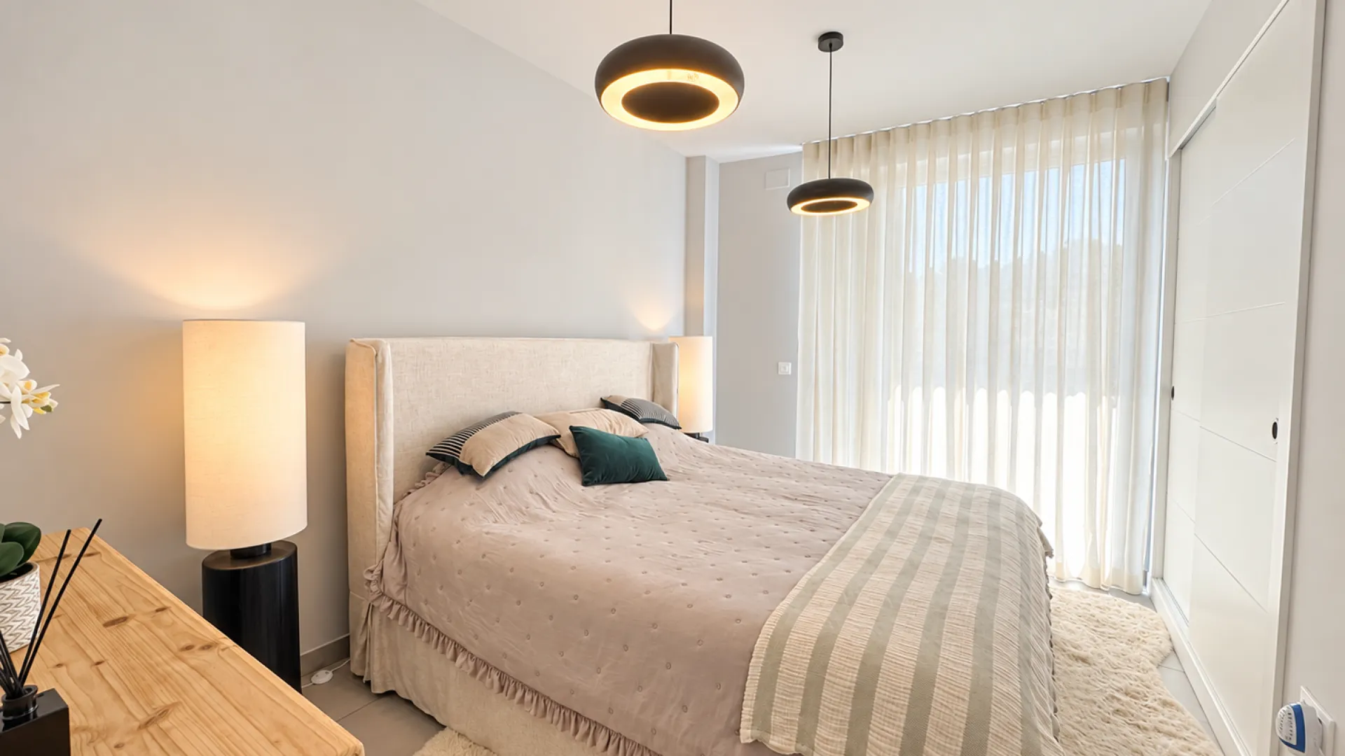 Apartment for sale in Elviria with 3 bedrooms