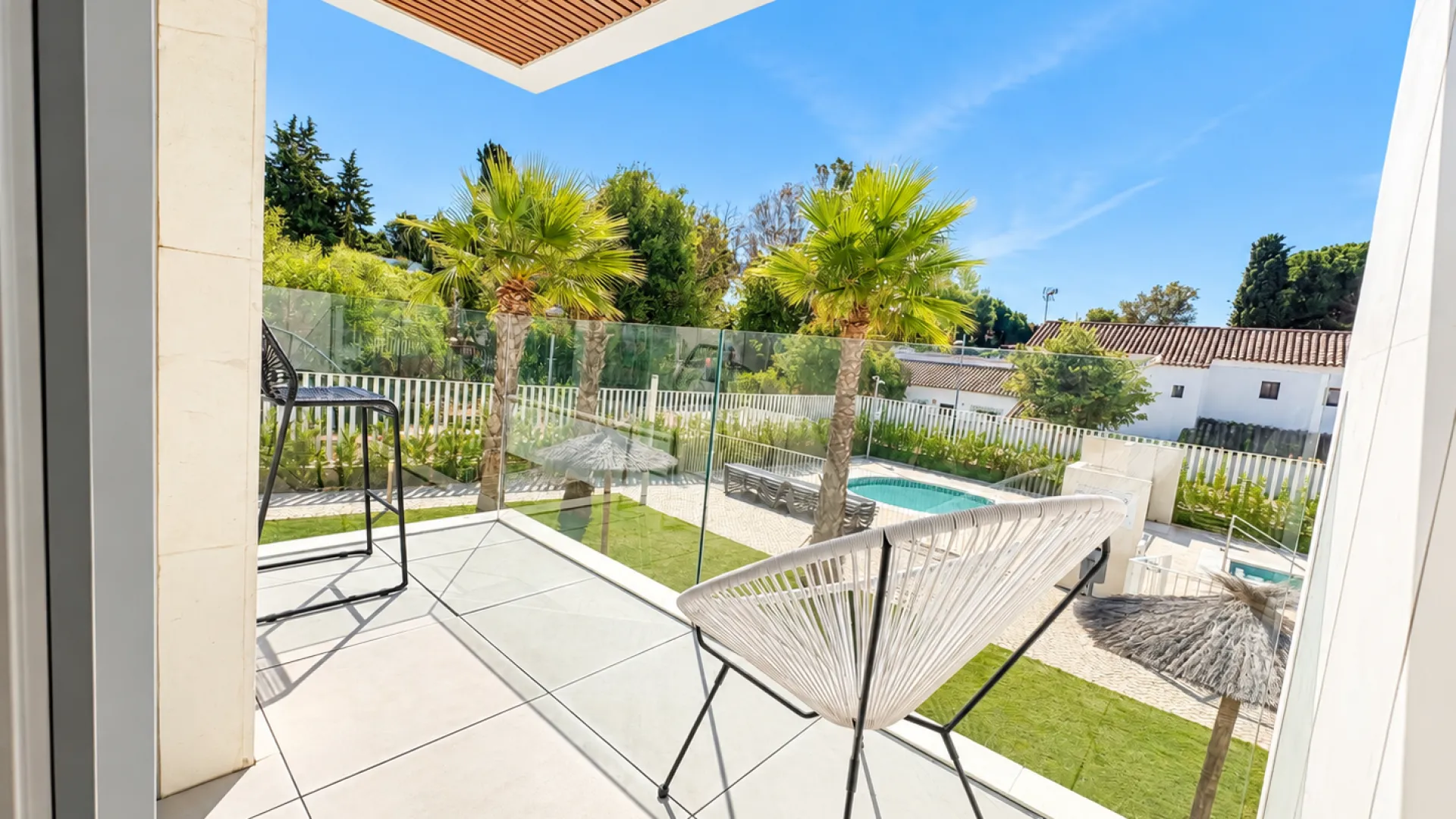 Apartment for sale in Elviria with 3 bedrooms