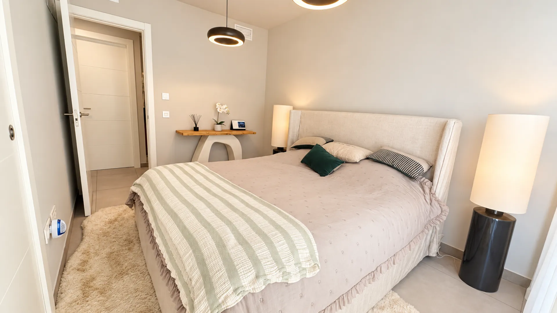 Apartment for sale in Elviria with 3 bedrooms
