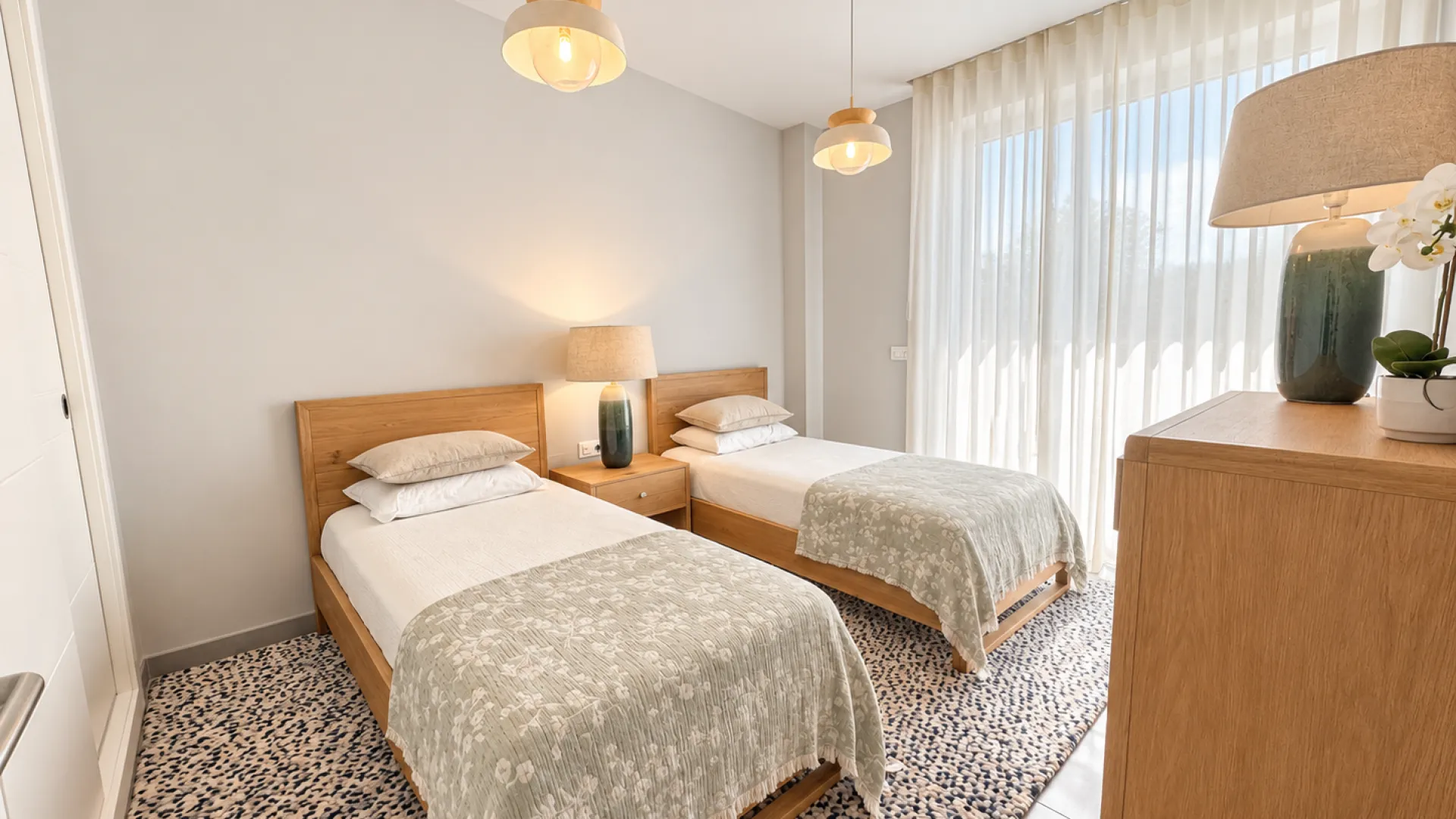 Apartment for sale in Elviria with 3 bedrooms