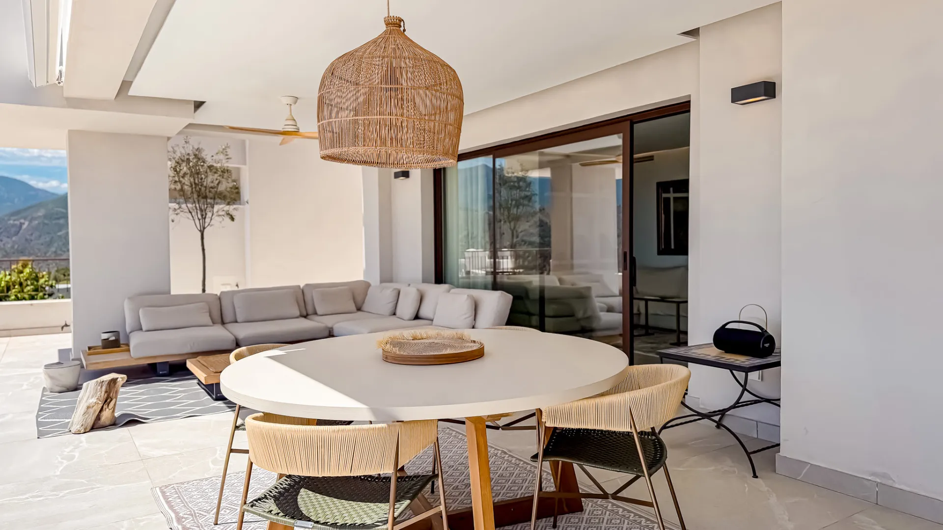 Apartamento de 3 dormitorios en venta en Almazara Hills