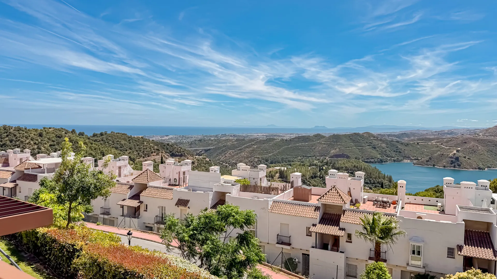 Apartamento de 3 dormitorios en venta en Almazara Hills