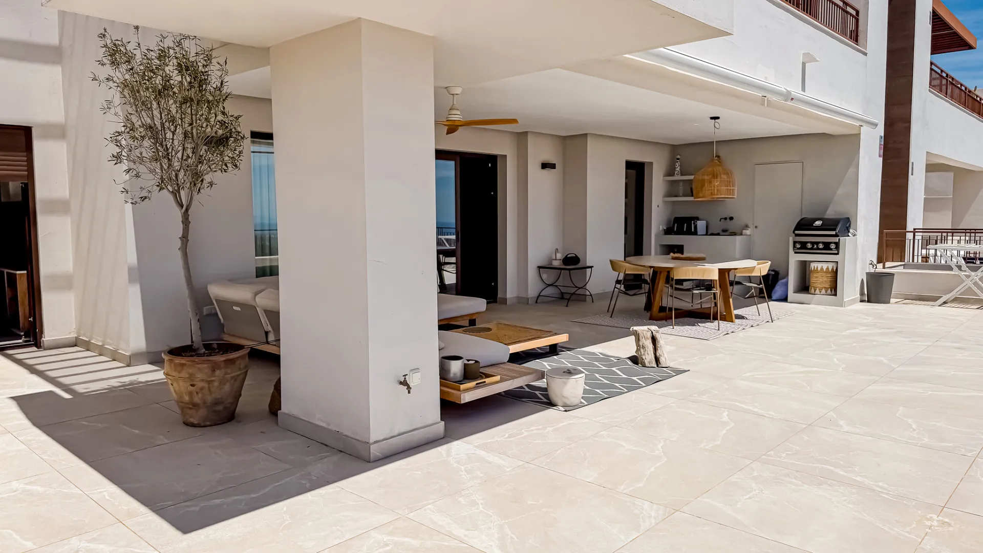 Apartamento de 3 dormitorios en venta en Almazara Hills