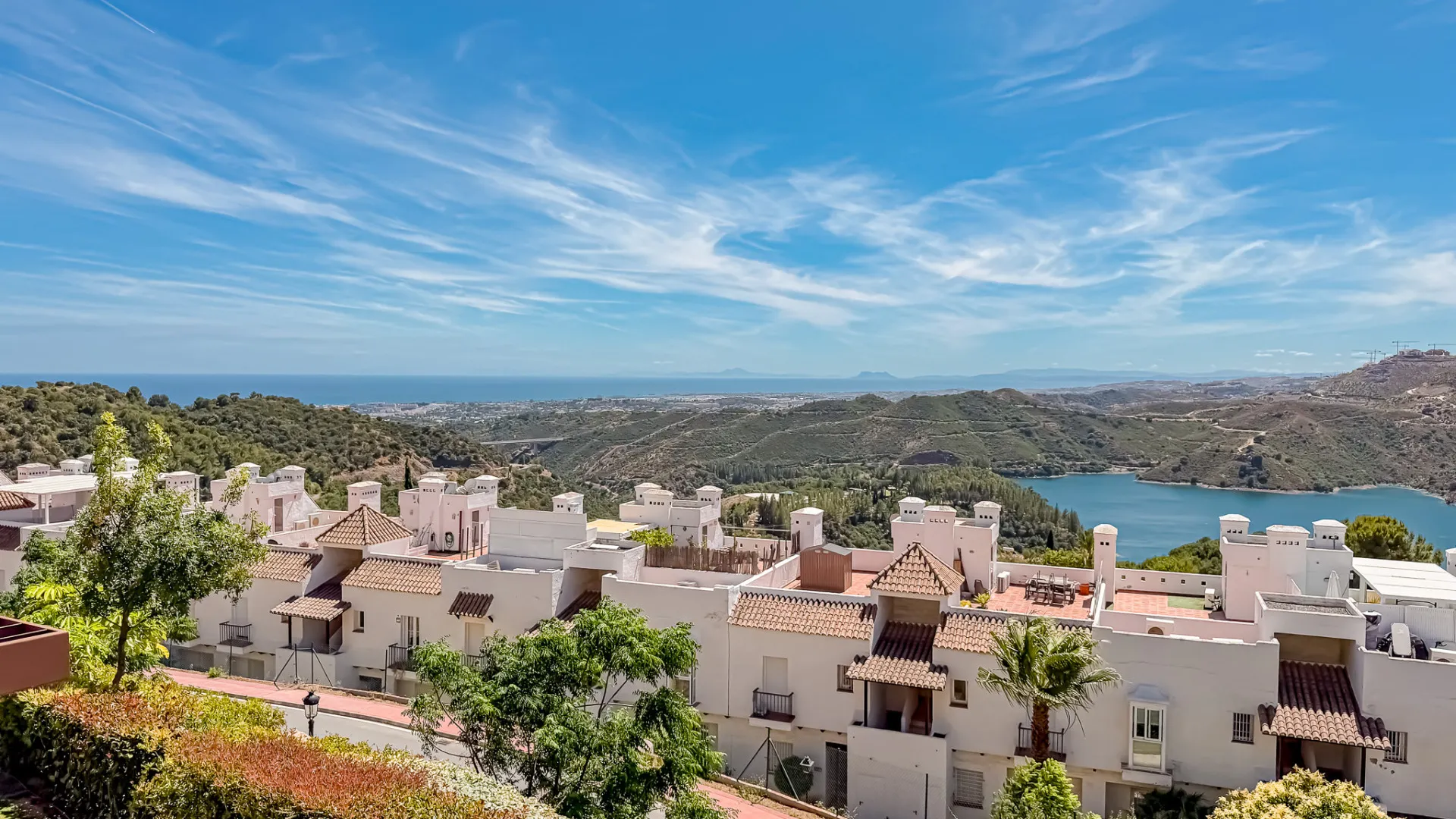 Apartamento de 3 dormitorios en venta en Almazara Hills