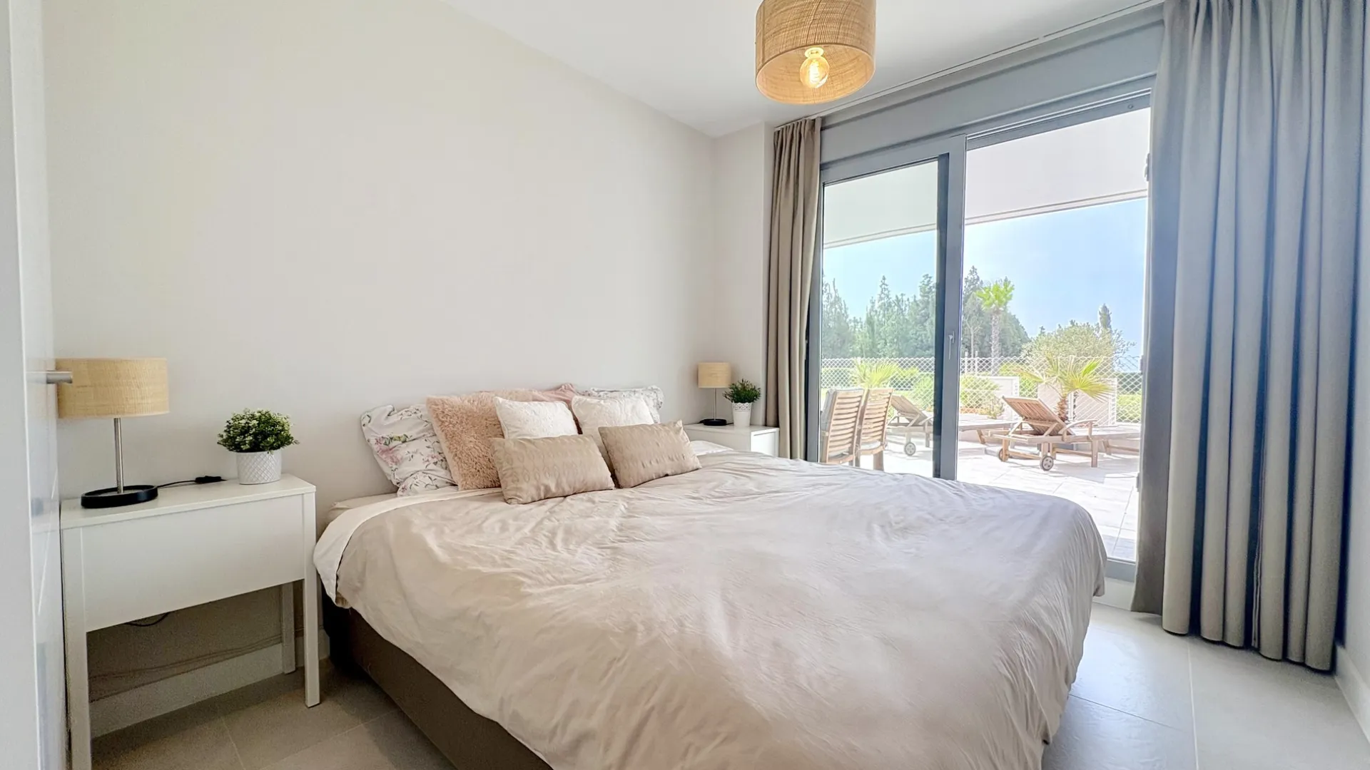 2 bedrooms ground floor apartment in El Chaparral for sale