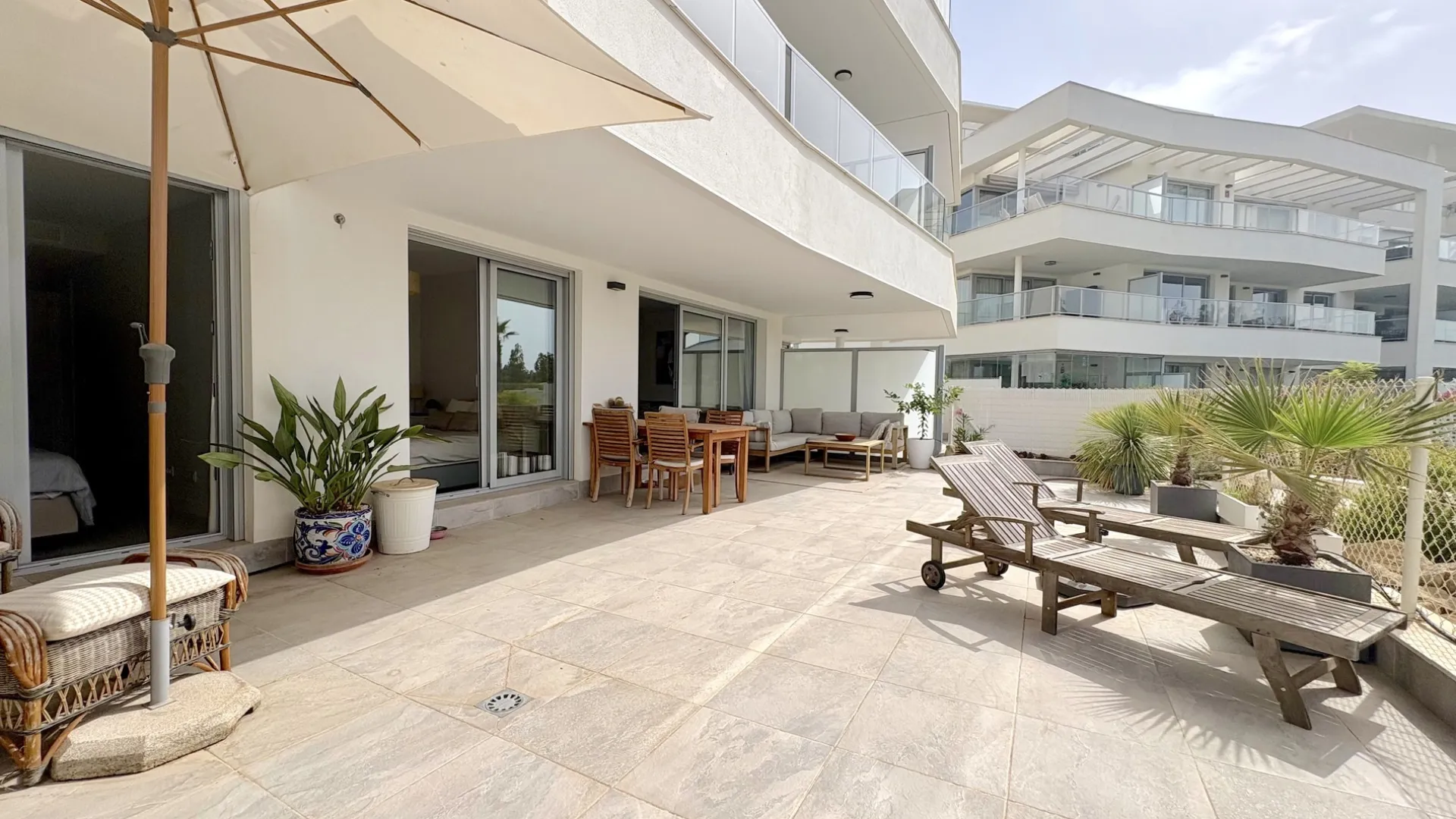 2 bedrooms ground floor apartment in El Chaparral for sale