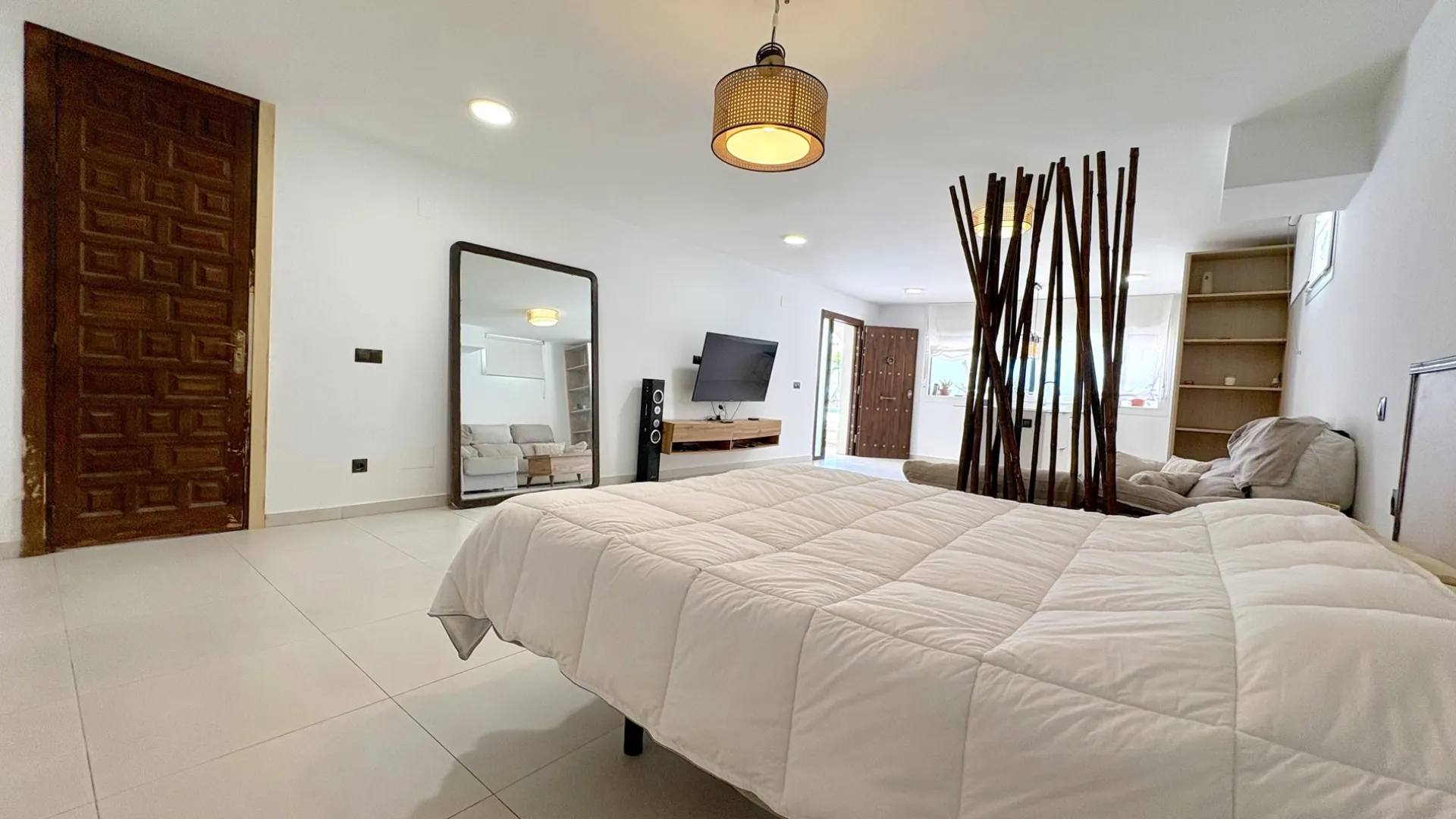 For sale 9 bedrooms house in El Faro de Calaburras