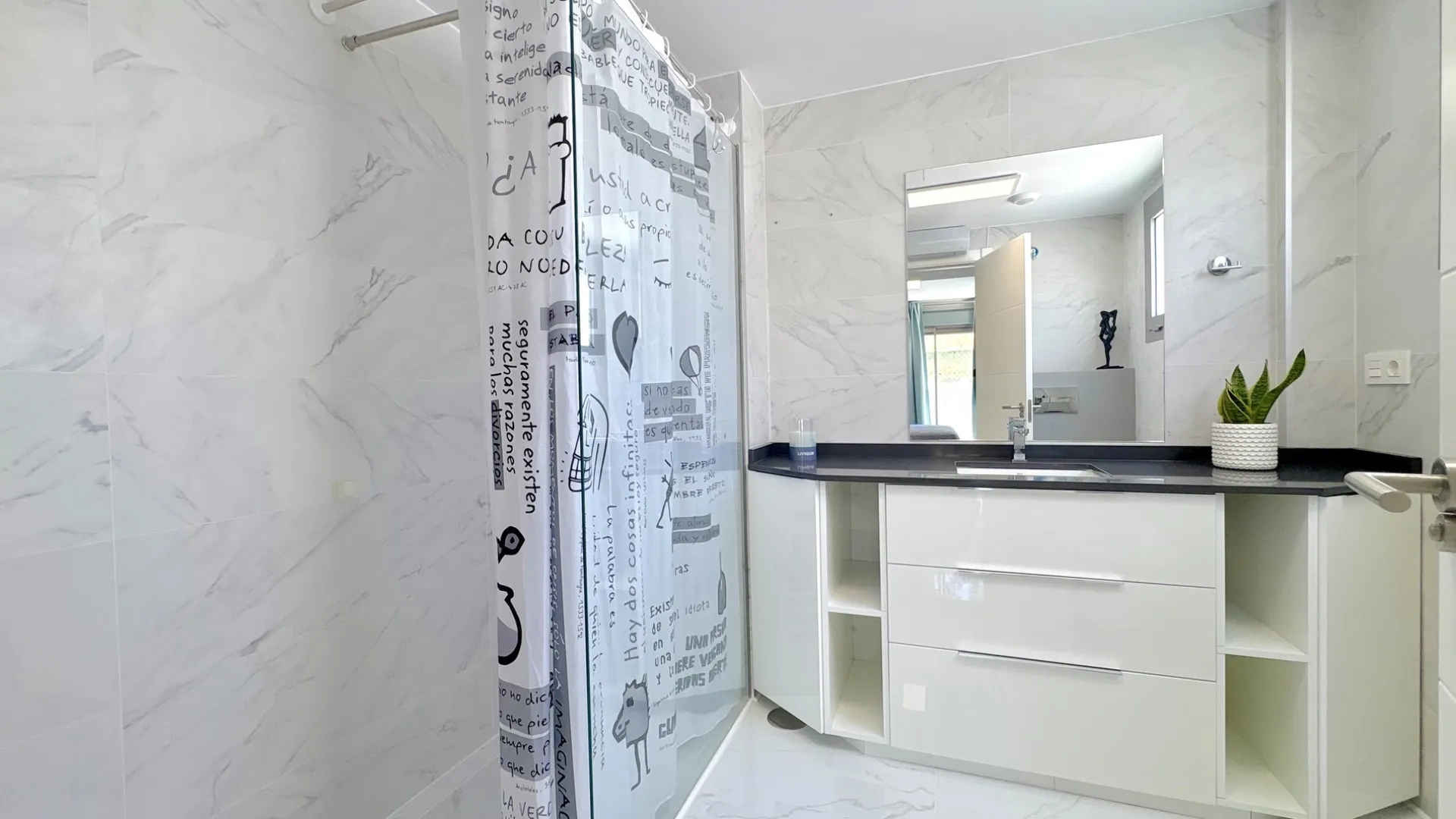 Ground floor apartment for sale in El Chaparral