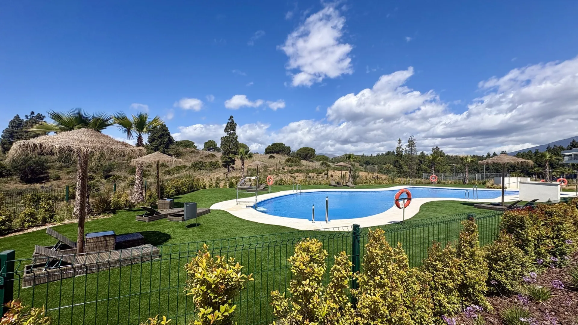 Ground floor apartment for sale in El Chaparral