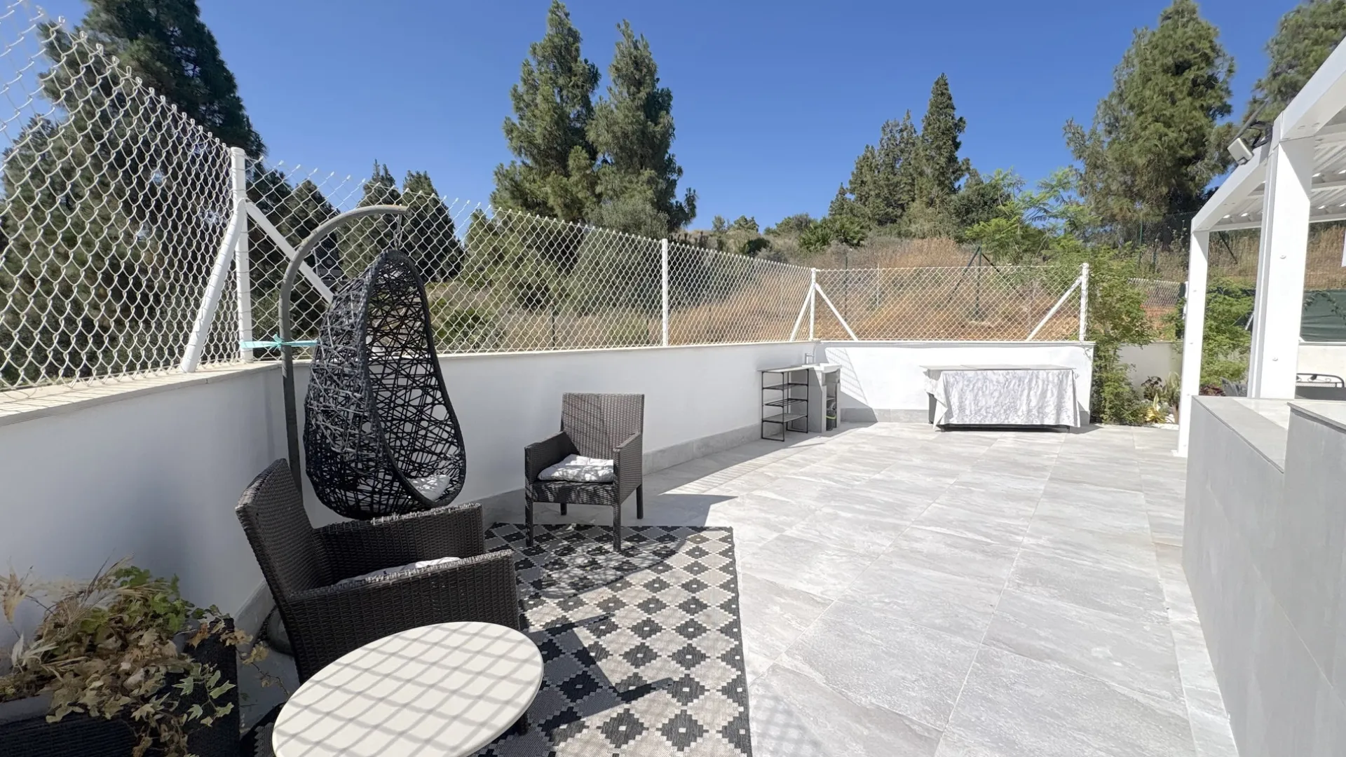 Ground floor apartment for sale in El Chaparral