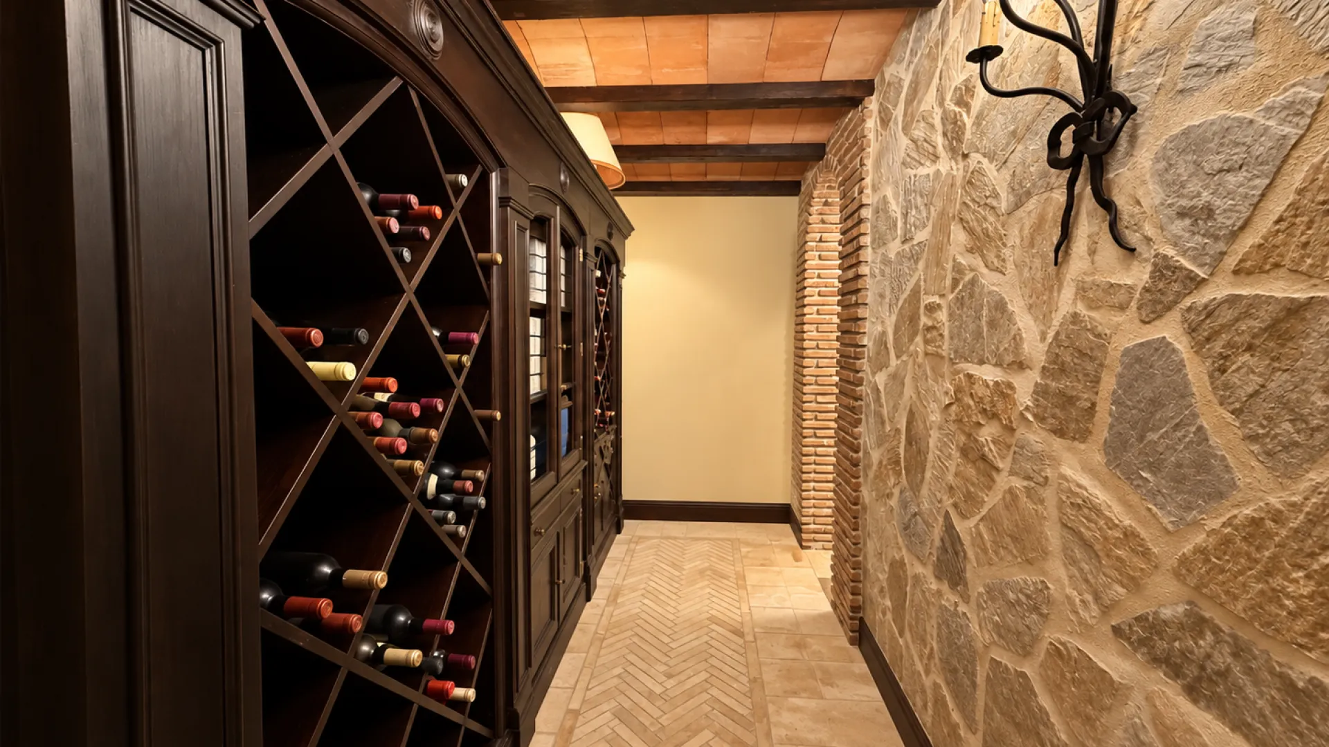 For sale house in Calahonda with 7 bedrooms