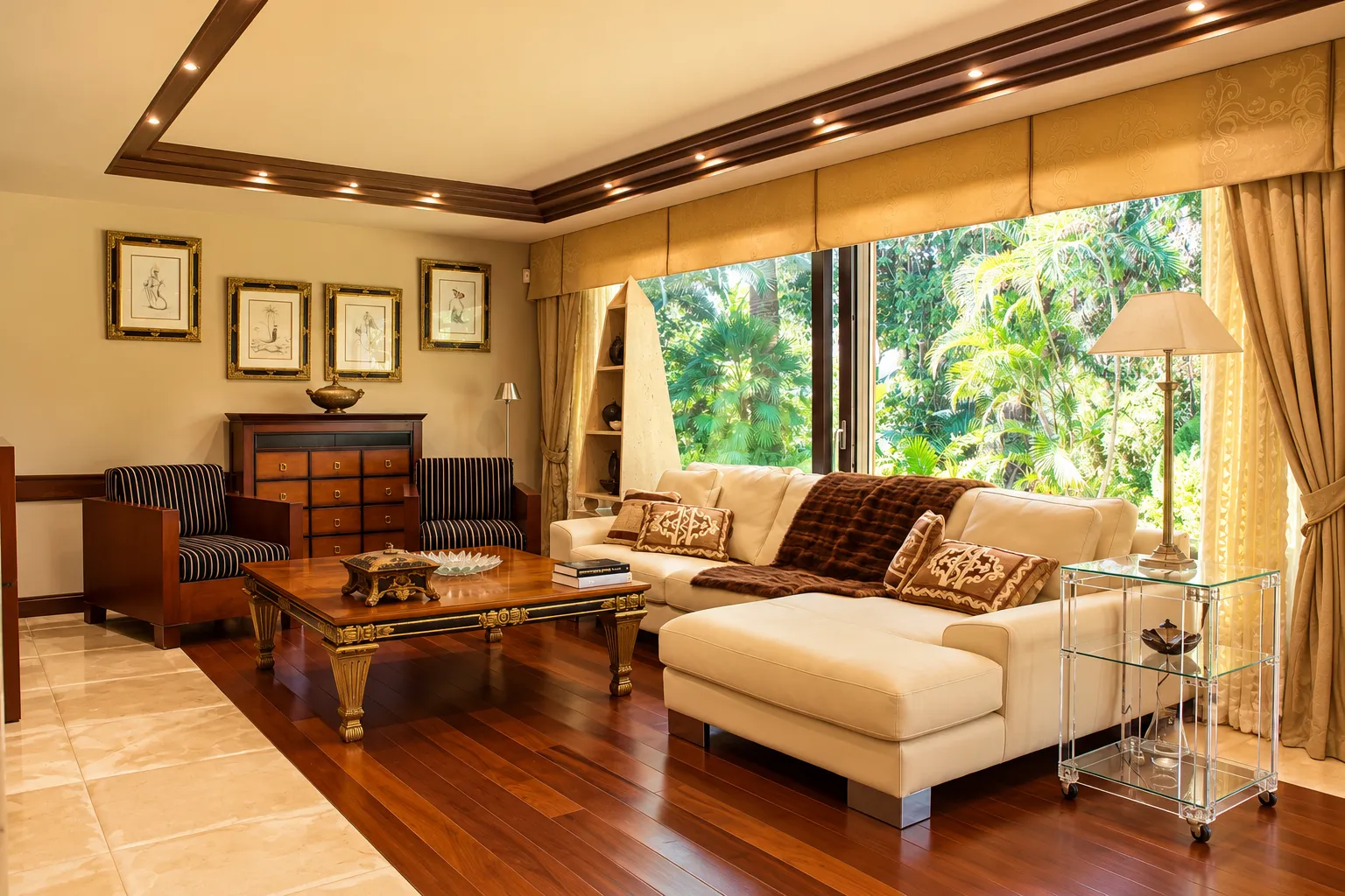 For sale house in Calahonda with 7 bedrooms