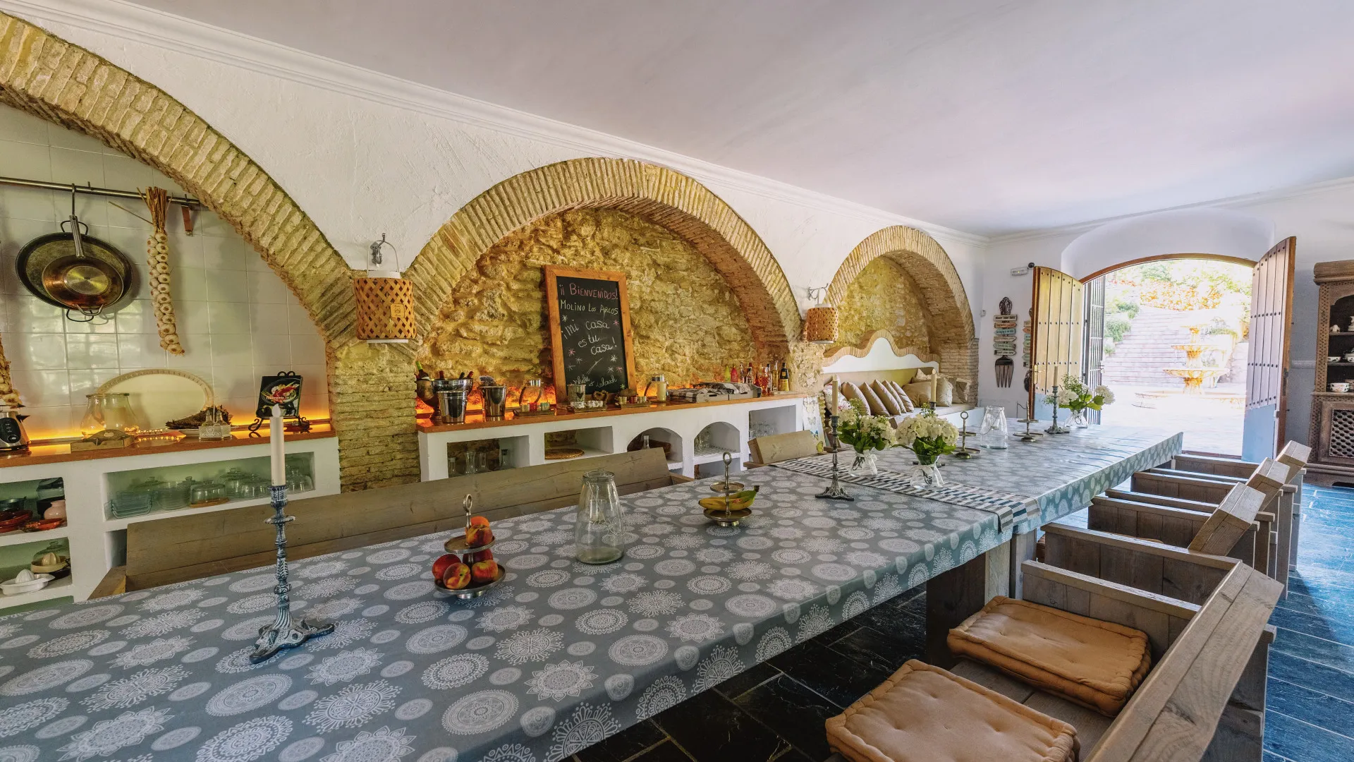 Setenil de las Bodegas, finca con 6 dormitorios en venta
