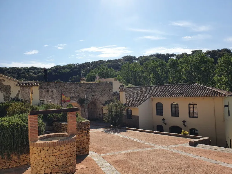 Setenil de las Bodegas, finca con 6 dormitorios en venta