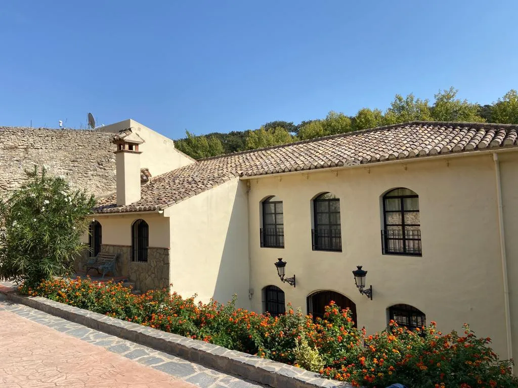 Setenil de las Bodegas, finca con 6 dormitorios en venta