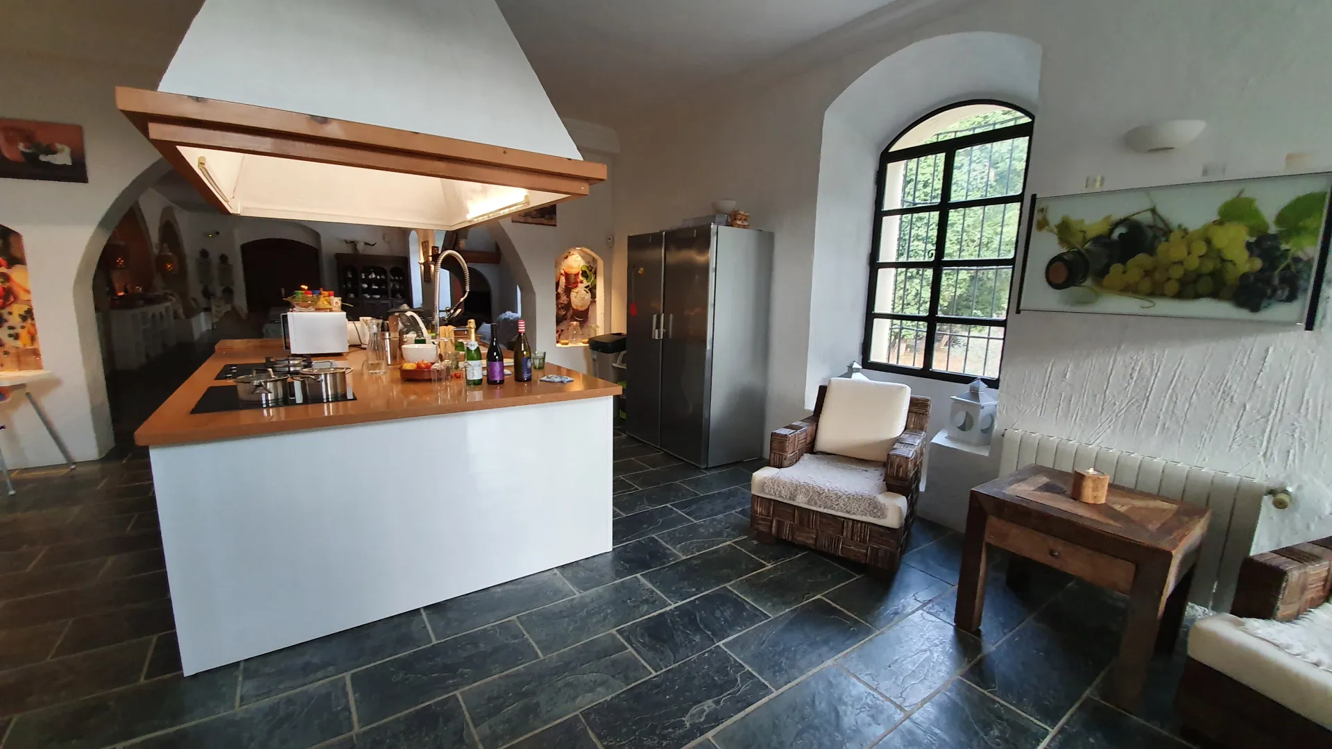Setenil de las Bodegas, finca con 6 dormitorios en venta