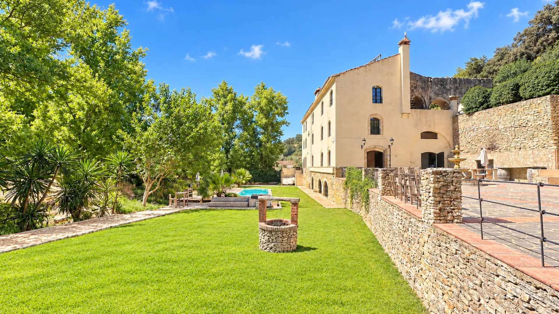 For sale finca in Setenil de las Bodegas with 6 bedrooms