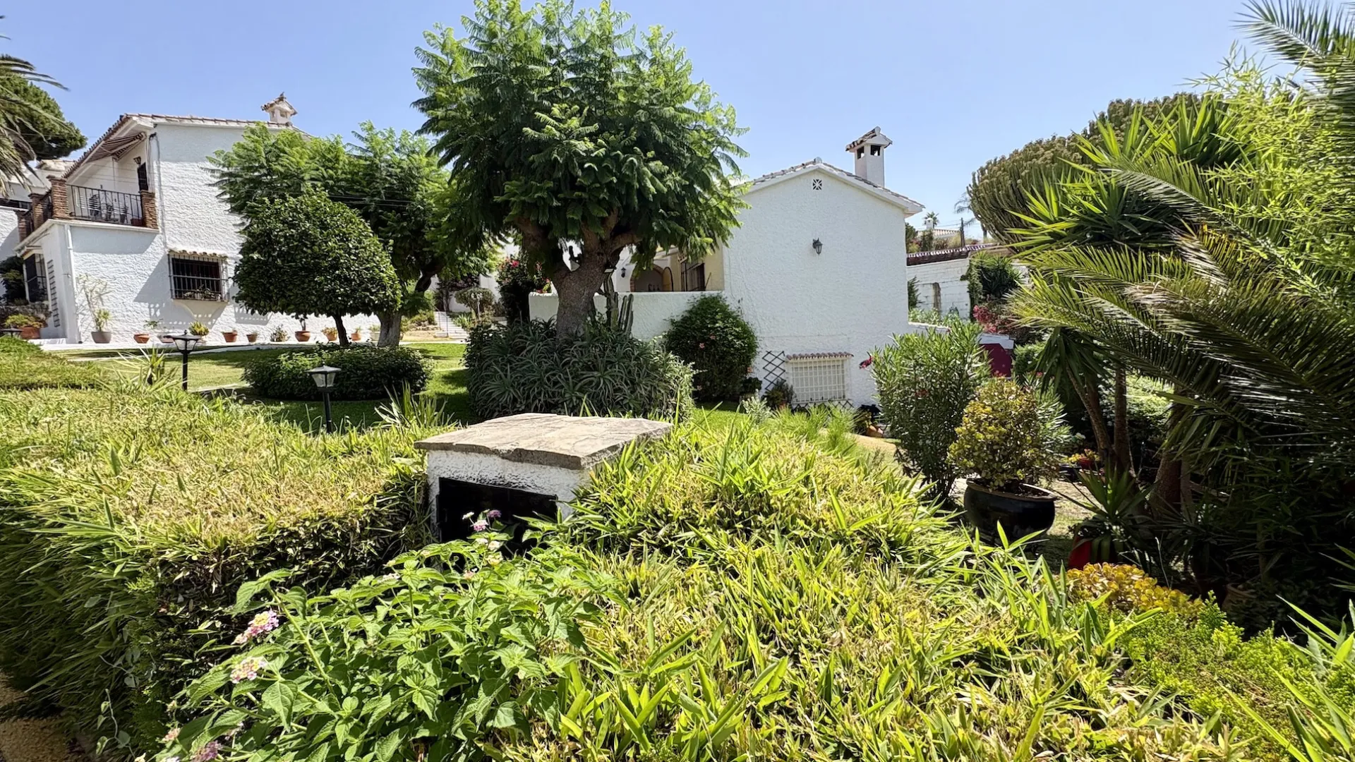 Buy 2 bedrooms apartment in Benalmadena Costa