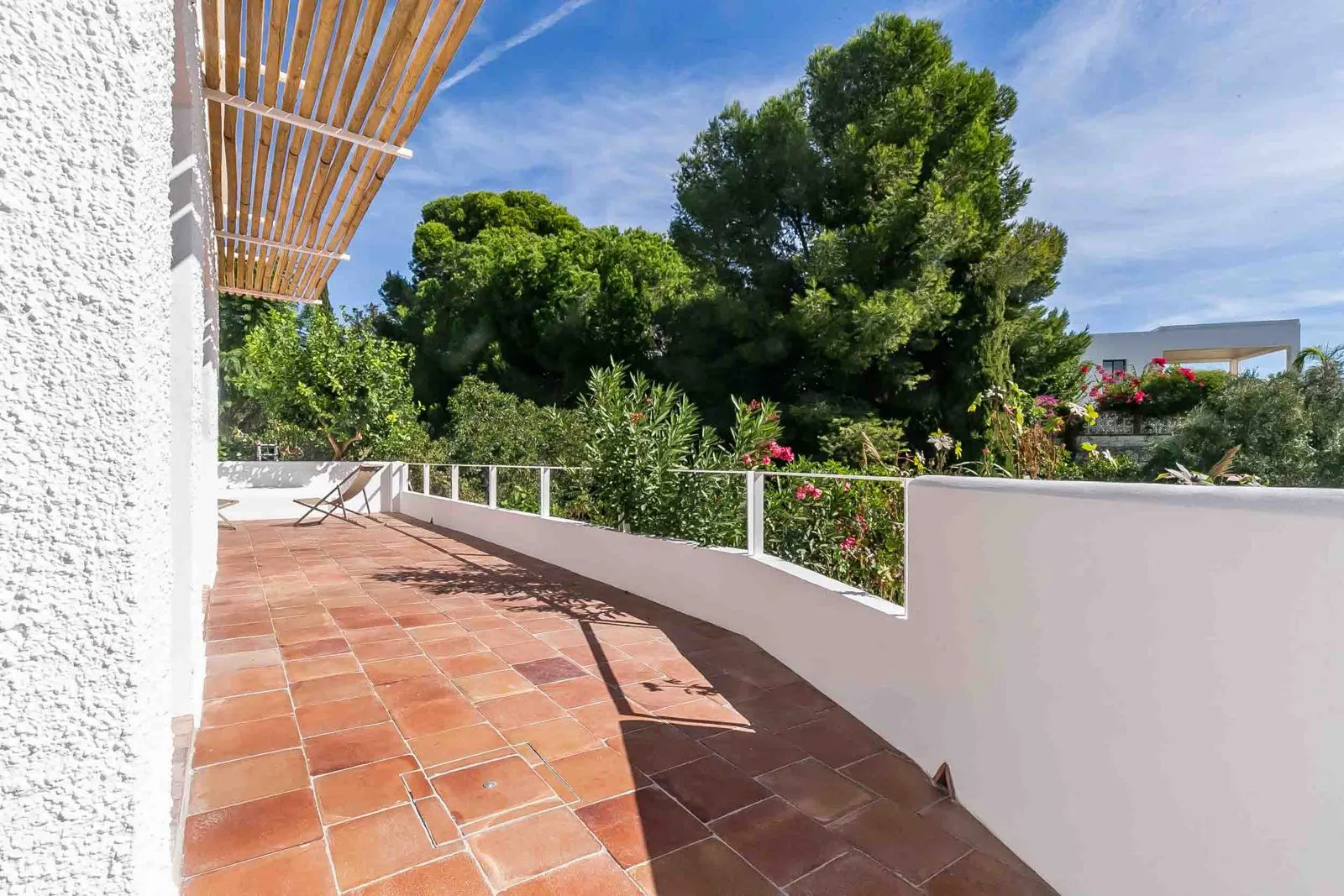 Buy 2 bedrooms apartment in Benalmadena Costa
