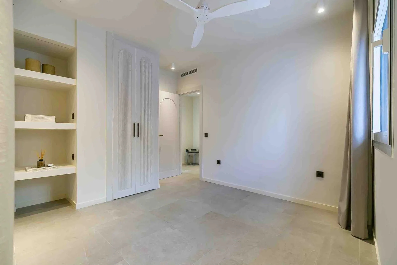Buy 2 bedrooms apartment in Benalmadena Costa