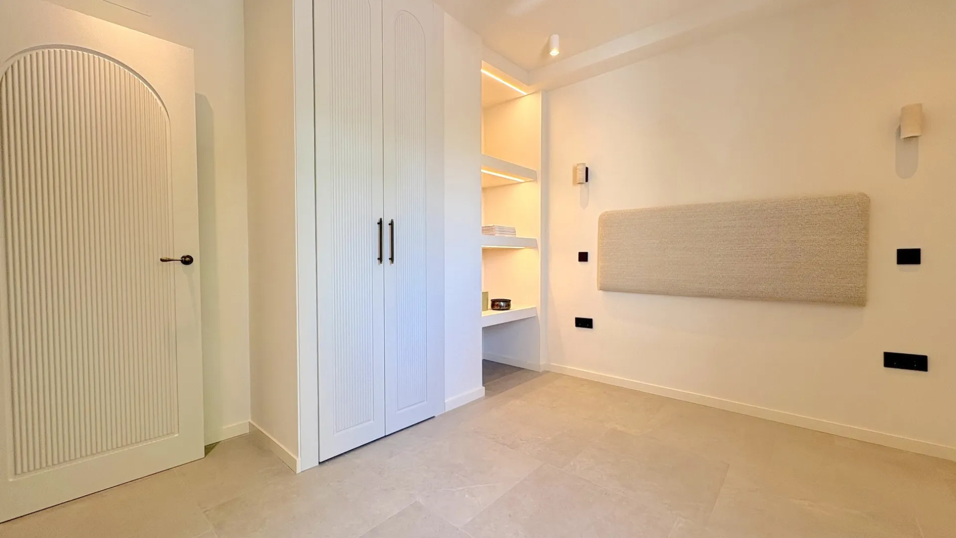 Buy 2 bedrooms apartment in Benalmadena Costa