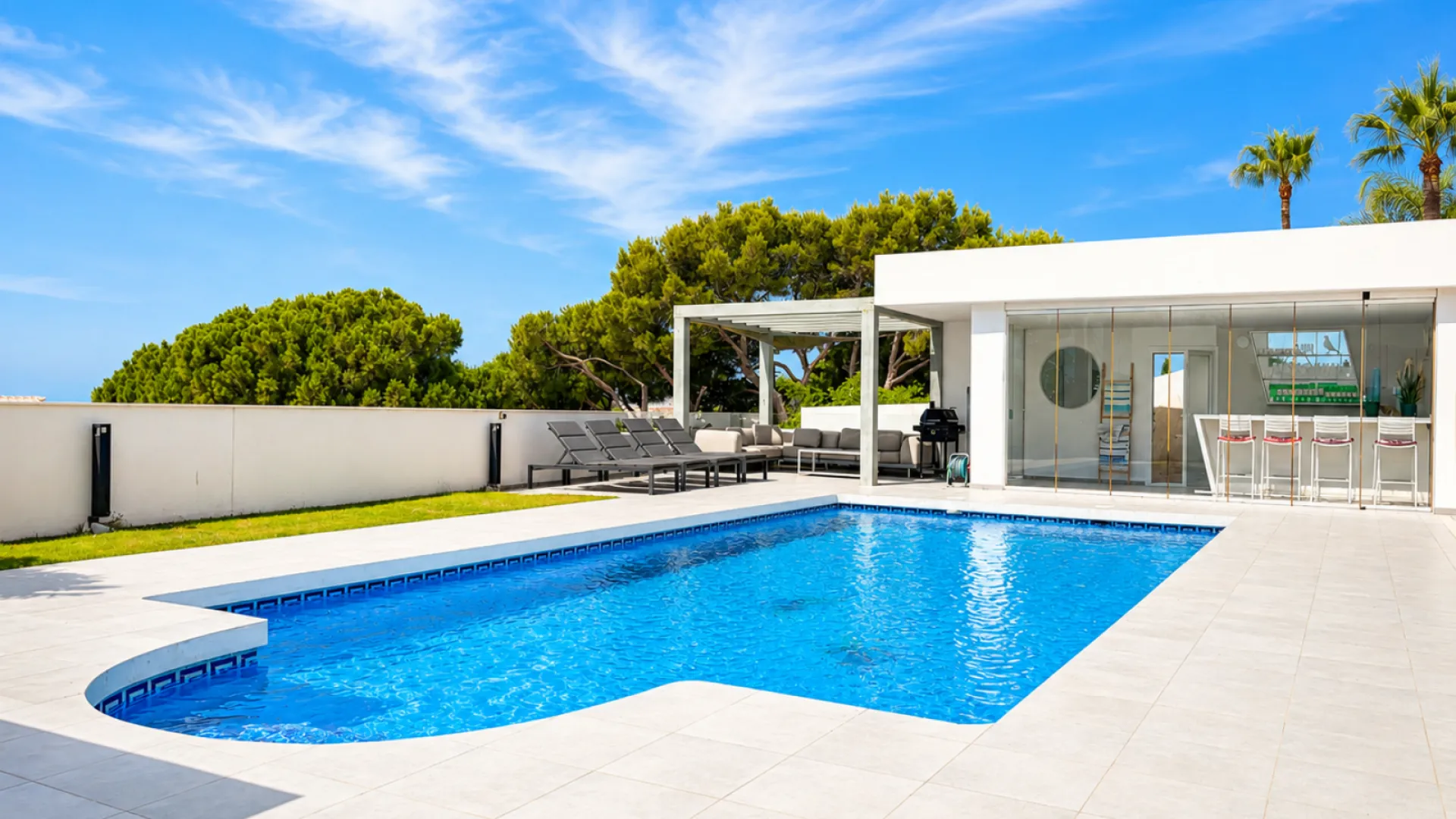 Villa en venta en Cala de Mijas con 4 dormitorios