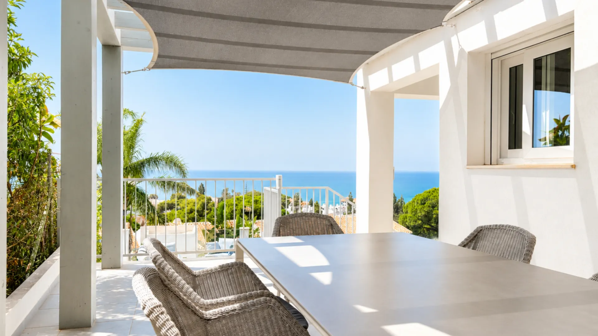 Villa en venta en Cala de Mijas con 4 dormitorios