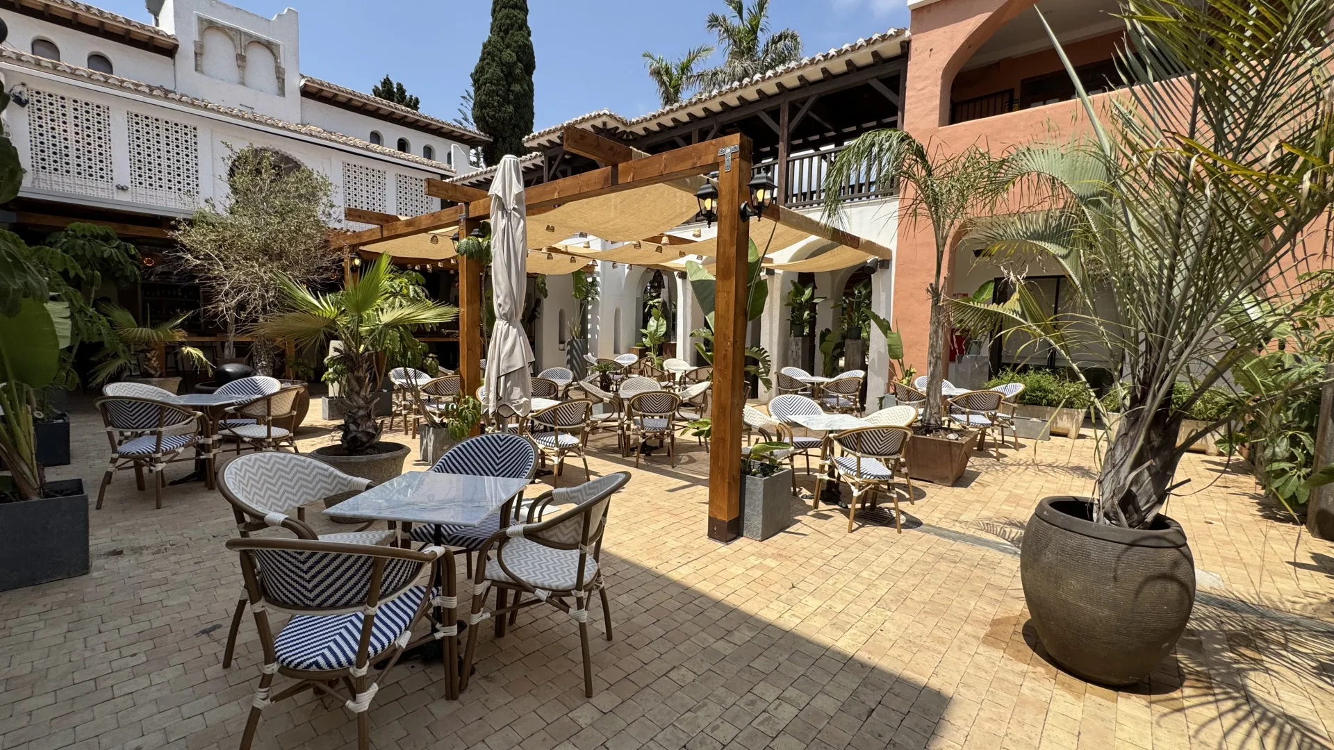 For sale Calahonda commercial premises