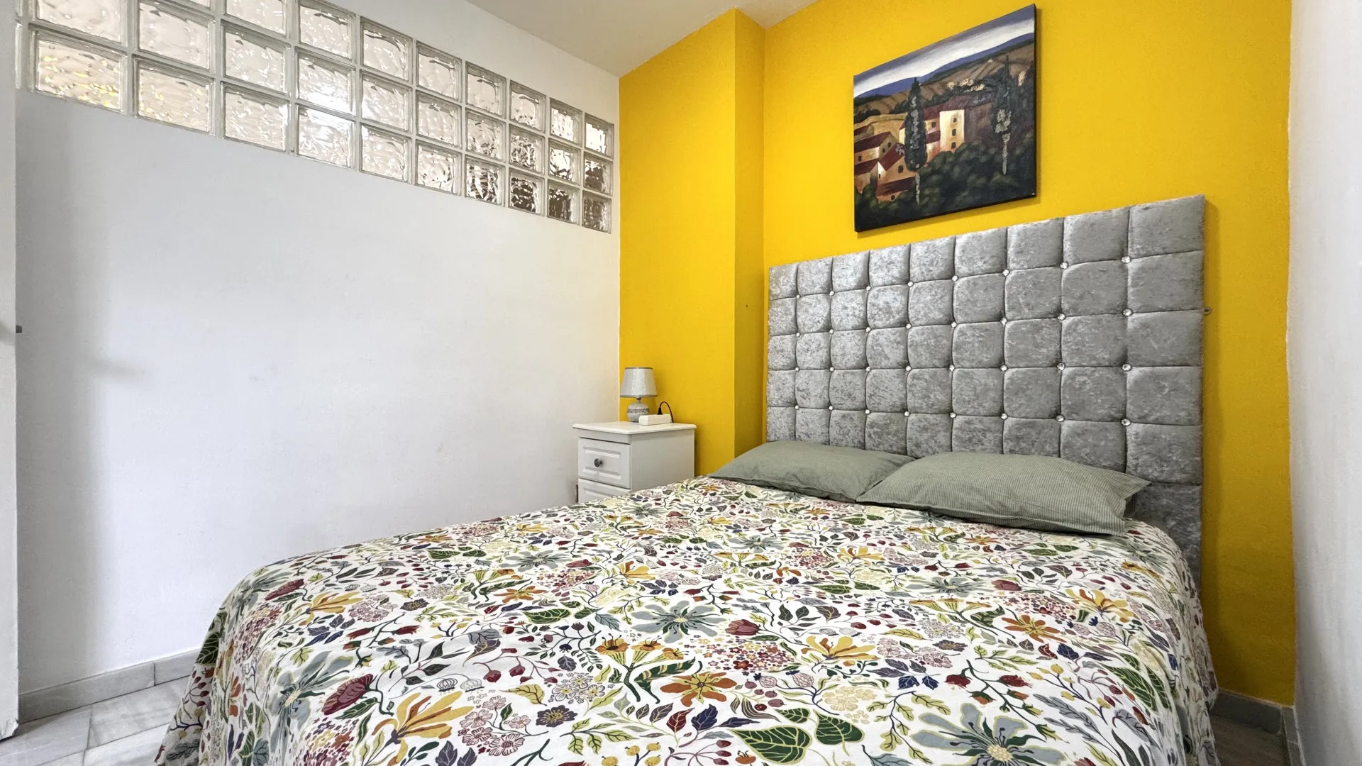 Ground floor apartment for sale in Sitio de Calahonda with 2 bedrooms