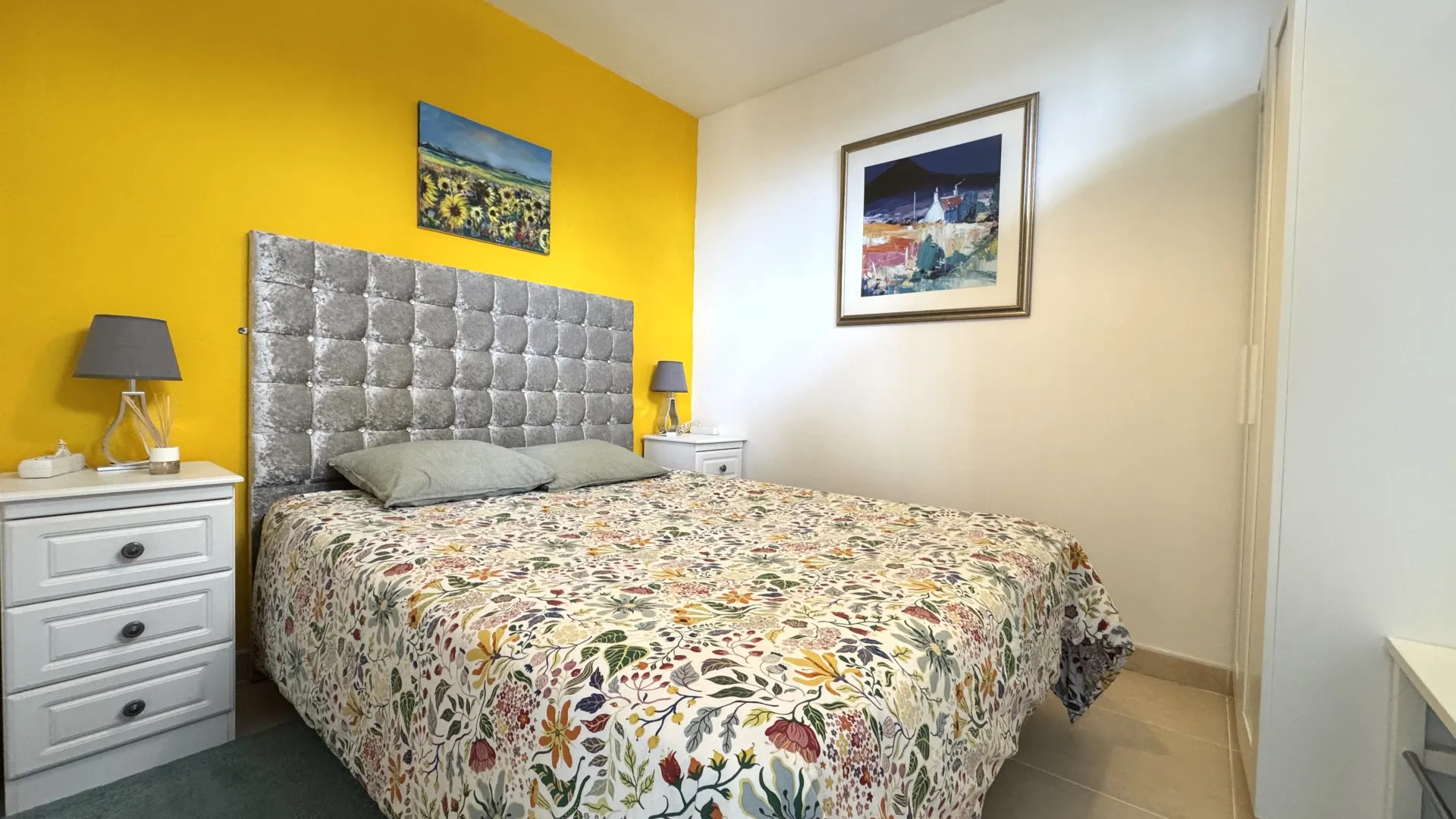 Ground floor apartment for sale in Sitio de Calahonda with 2 bedrooms
