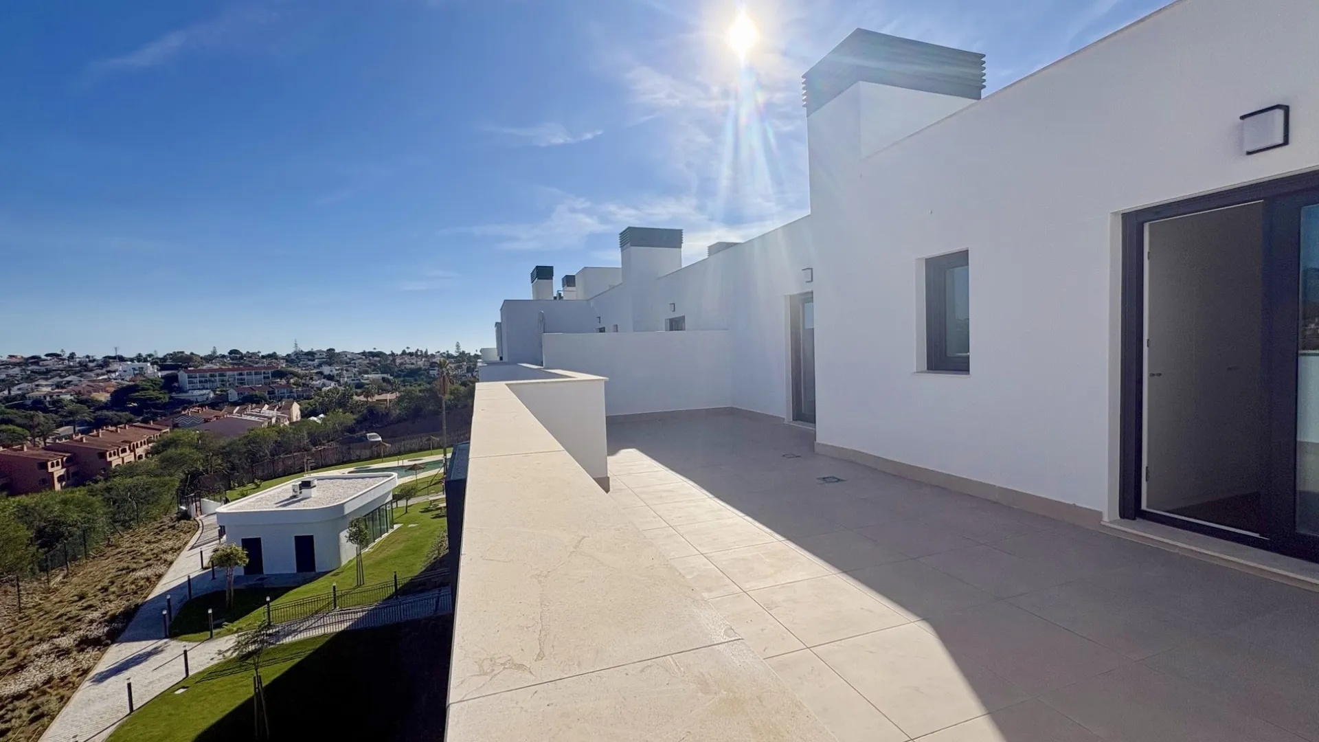 Playamarina, Ático de 3 dormitorios a la venta